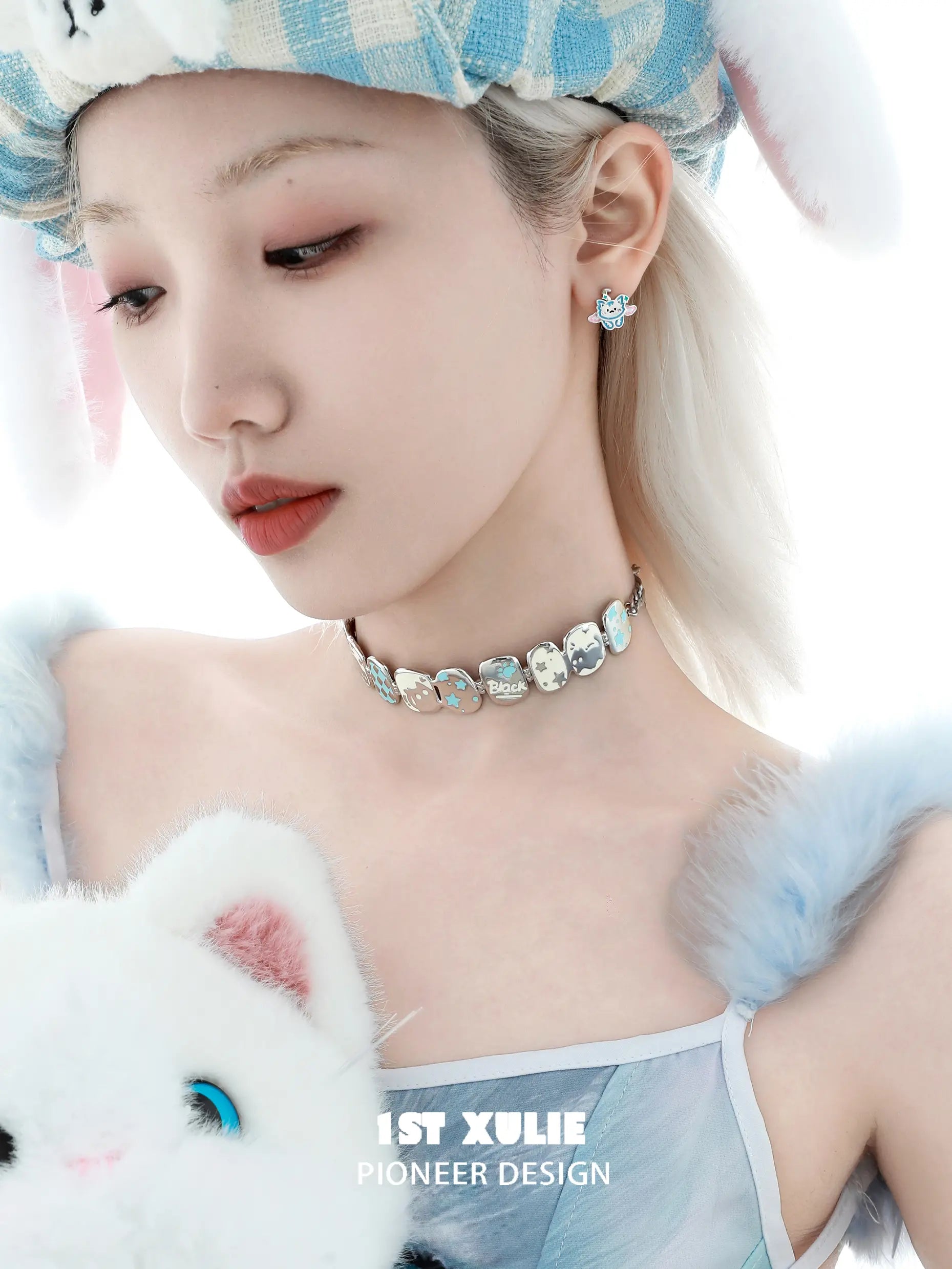 18K Platinum Plated Black Cat Choker Necklace - Playful Ghost Cat Design for Women, Perfect for Halloween, Cosplay & Gothic Fashion Accessories