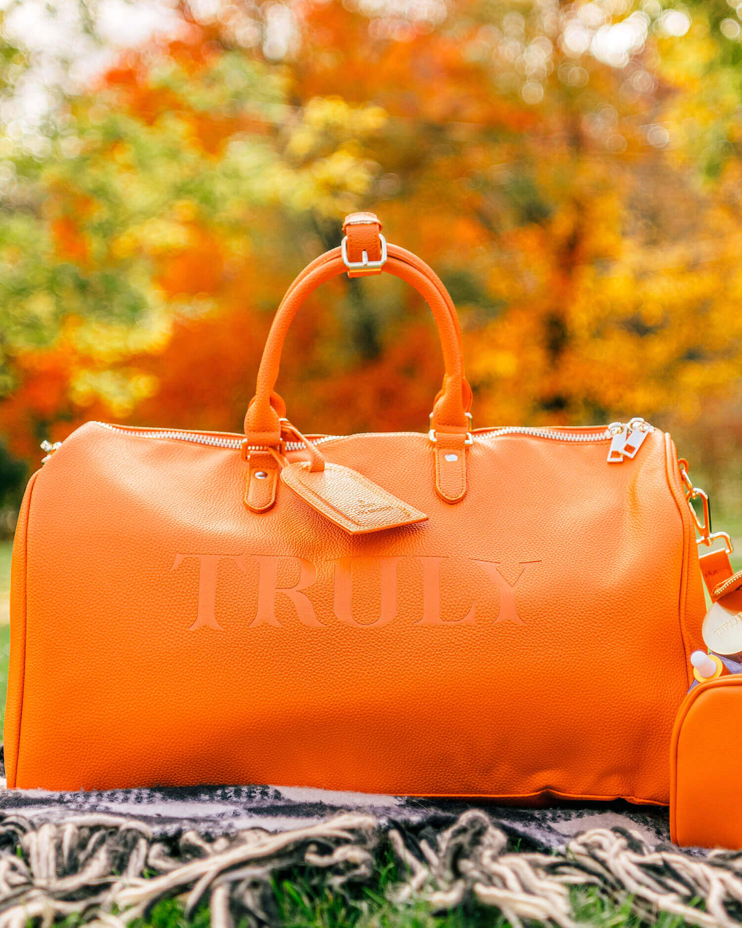 Truly Fall Duffle Bag - Waterproof Travel Duffel with Adjustable Shoulder Strap for Gym, Weekend Trips & Outdoor Adventures