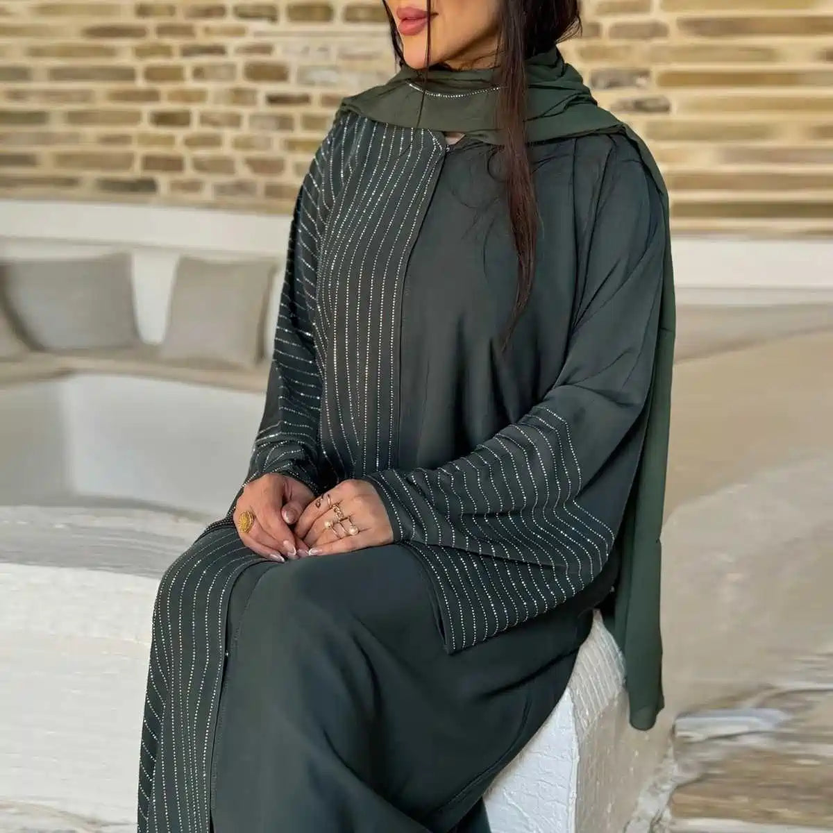 Elegant Open Abaya Dress with Concealed Buttons - Modest Muslim Fashion for Women - Perfect for Prayer, Work & Special Occasions