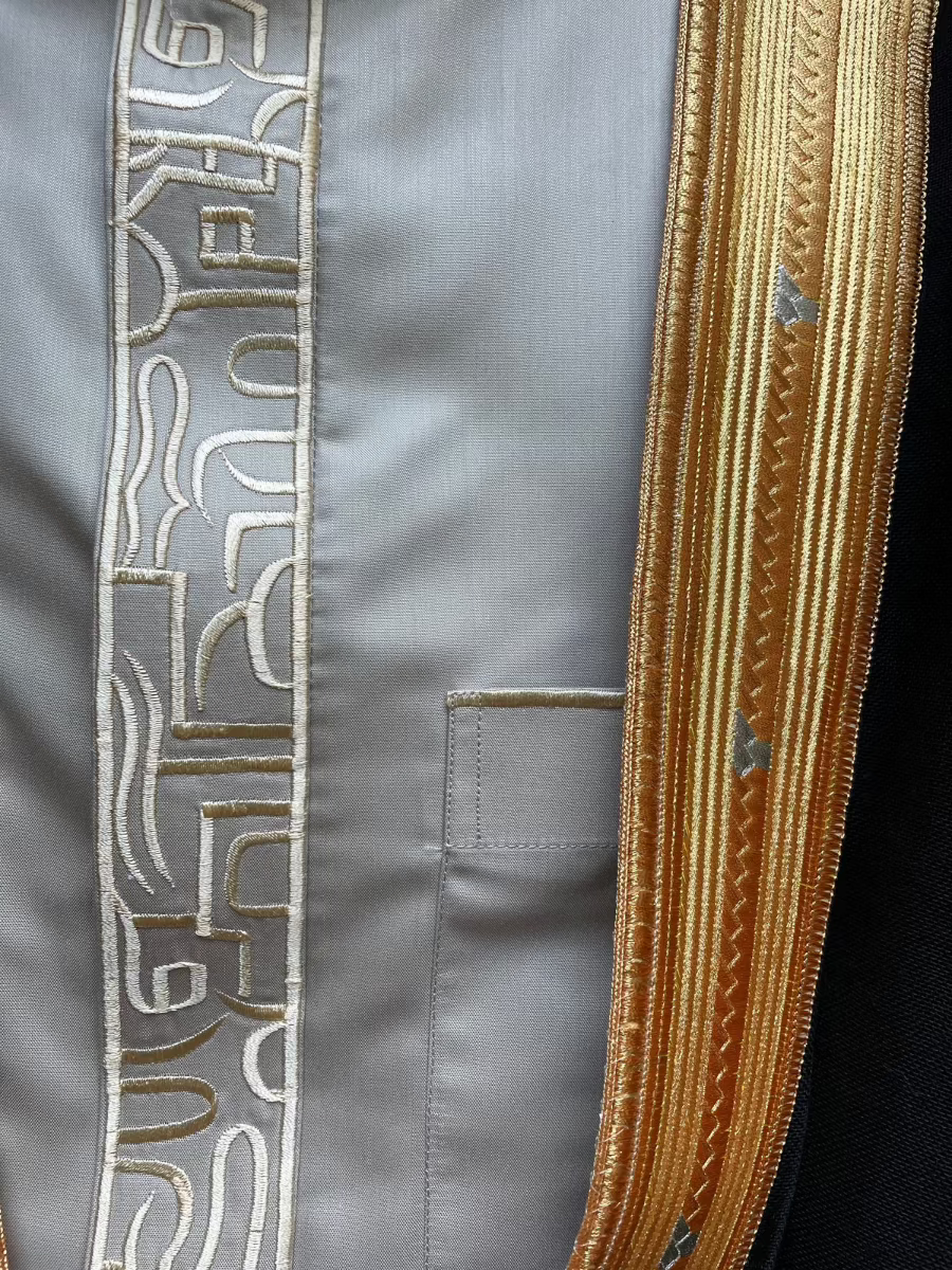 Men's Light Grey Thobe with Gold Embroidery - 5 Piece Islamic Outfit Set for Eid, Wedding & Special Occasions