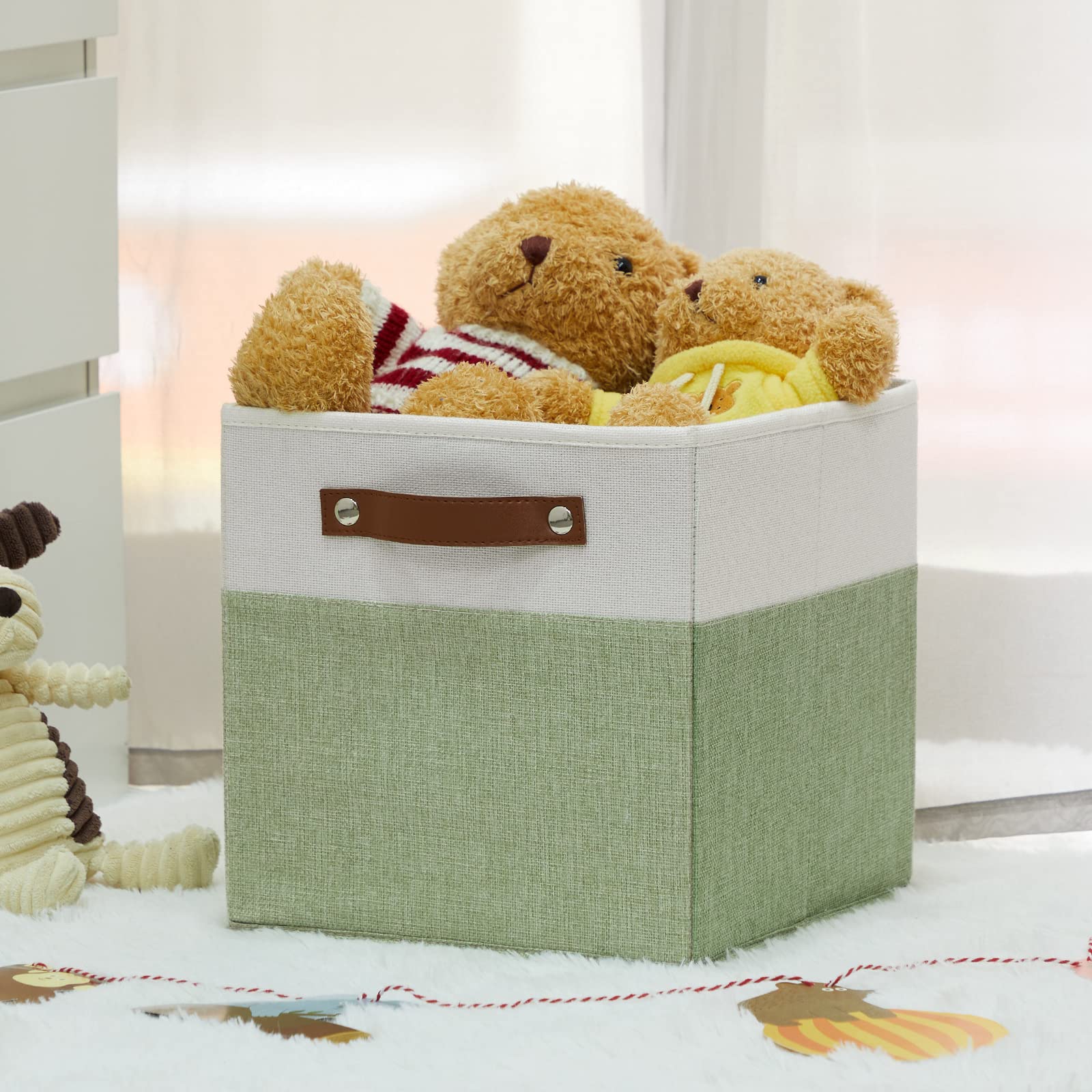 HNZIGE 11x11 Inch Fabric Storage Bins, Set of 4 Foldable Cube Organizer Bins with Handles for Shelves - Green & White | Perfect for Home Organization, Nursery, Closet & Toy Storage