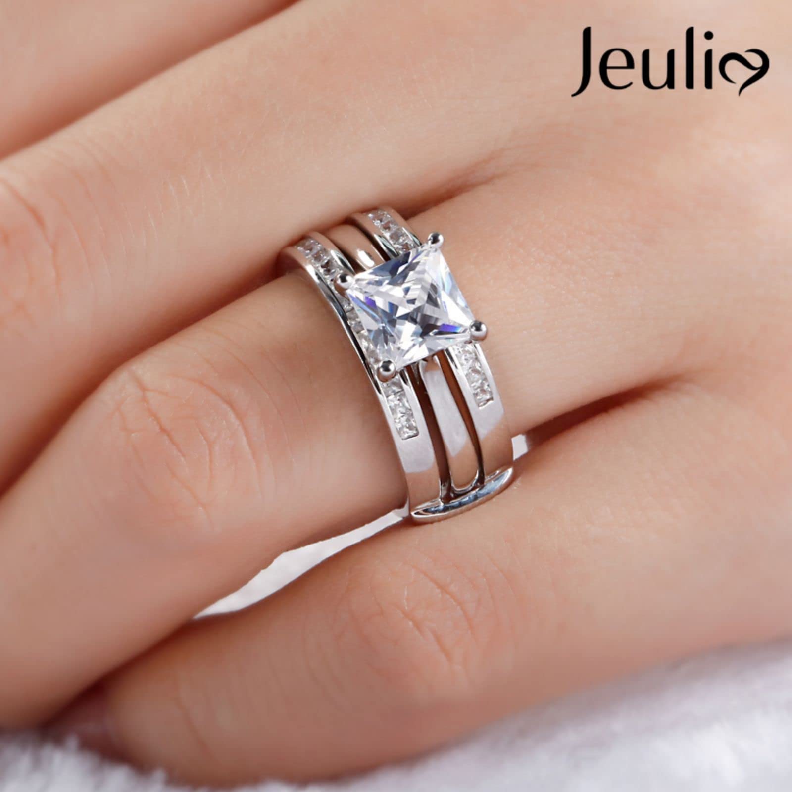 Jeulia 4.37 Carat Princess Cut Cubic Zirconia Engagement Ring & Wedding Band Set for Women - Sterling Silver CZ Solitaire Bridal Promise Rings - Perfect for Anniversaries, Proposals & Special Occasions