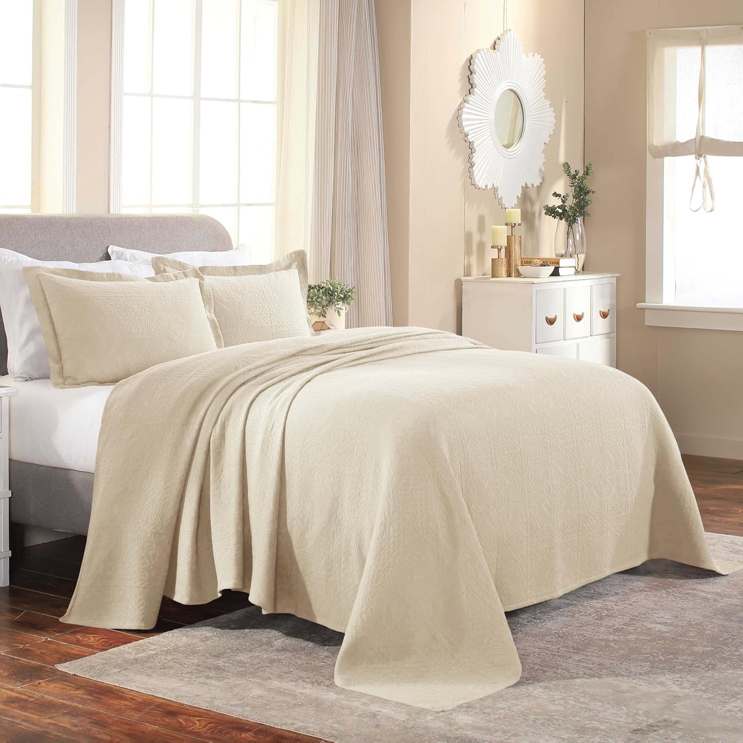 Premium Cotton Fleur De Lis Bedspread Set - All-Season Warm Blanket & Boho Medallion Coverlet for Full Size Bed | Includes 1 Bedspread & 2 Pillow Shams in Ivory | Perfect for Cozy Bedroom Decor, Guest Room Styling & Bohemian Home Aesthetics