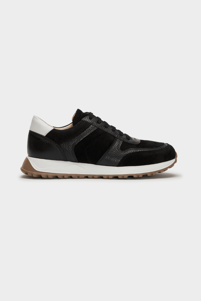 Professional Black Training Shoes for Men & Women - Perfect for Running, Gym Workouts & Casual Wear