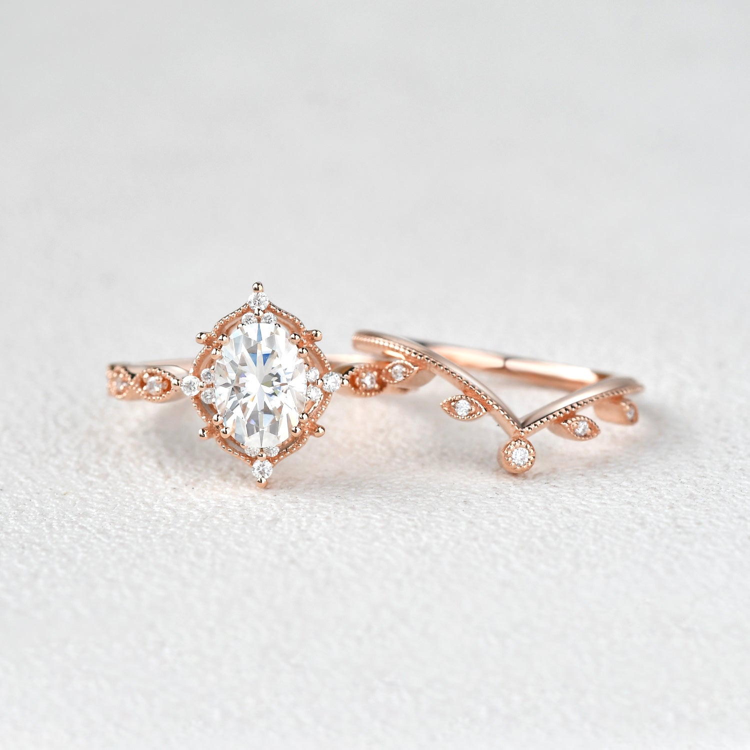 Oval Cut Moss Agate Gold Ring Set - 2 Piece Wedding Band Stackable Rings for Women, Dainty Boho Jewelry Gift for Her - Perfect for Engagement, Anniversary & Everyday Wear