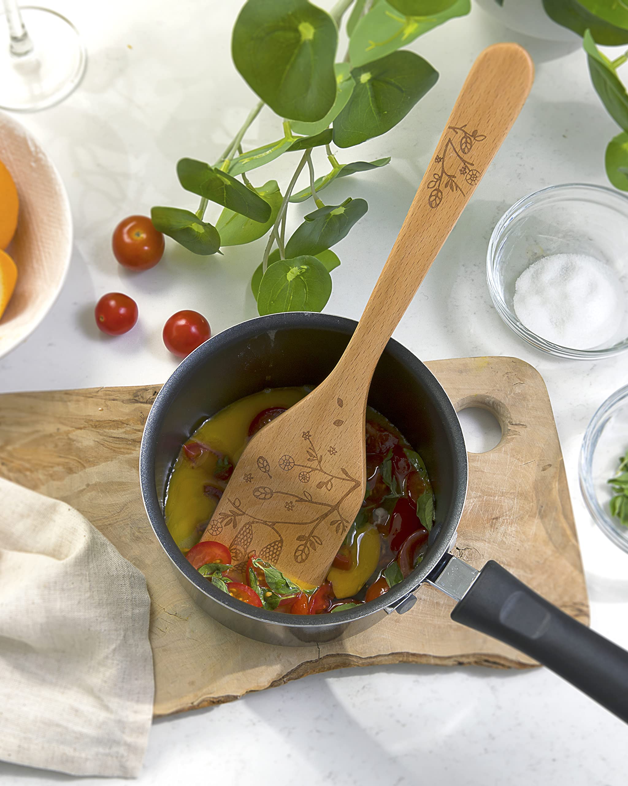 Laser Etched Beechwood Turner Spatula - Woodland Owl Design - Cute & Functional Kitchen Utensil for Cooking, Baking, Flipping Pancakes - Decorative Wooden Turner for Home & Restaurant Use