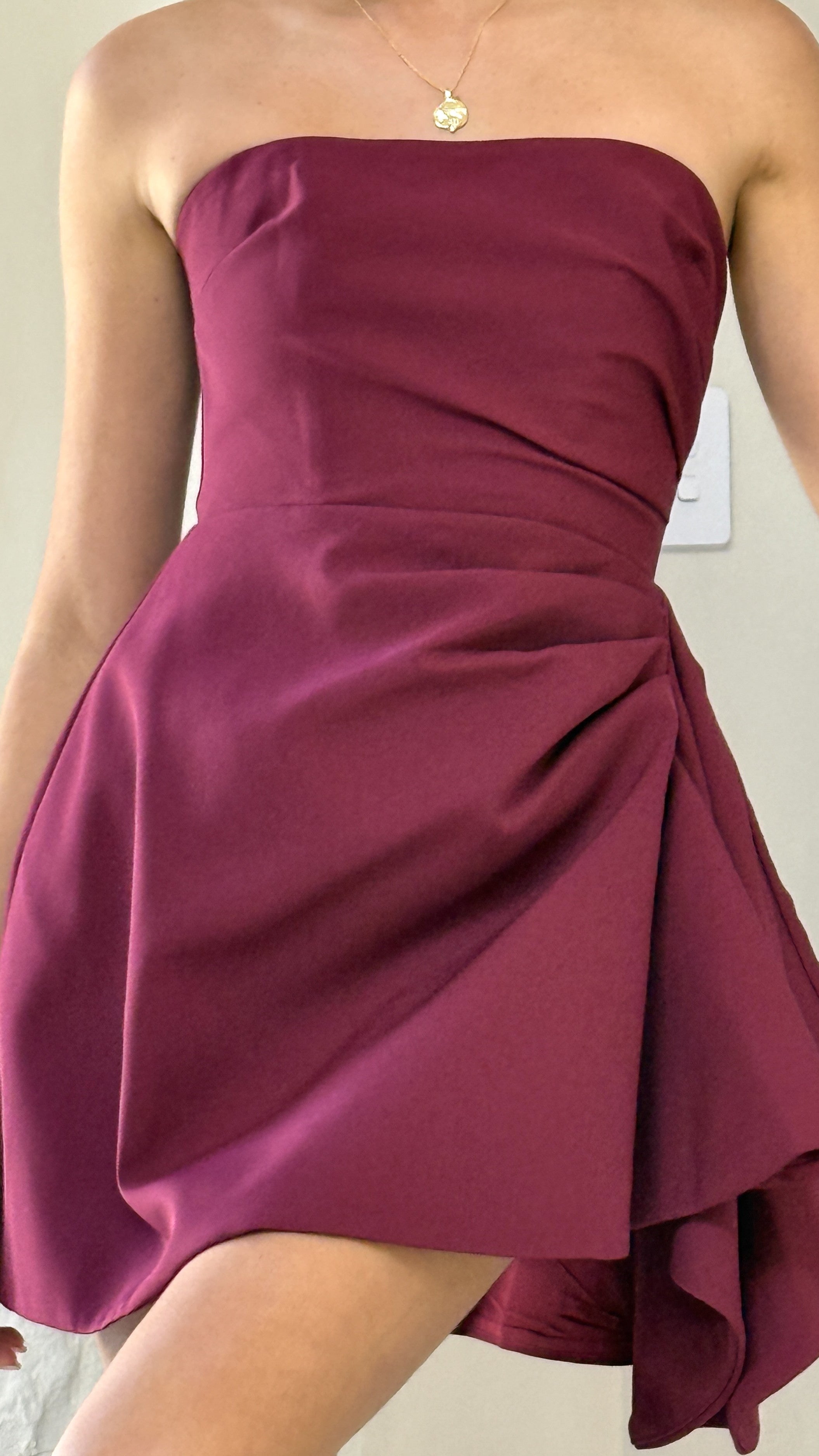 Hanae Mini Dress in Wine Red - Elegant & Flirty Party Dress for Women | Perfect for Night Out, Date Night, and Special Occasions