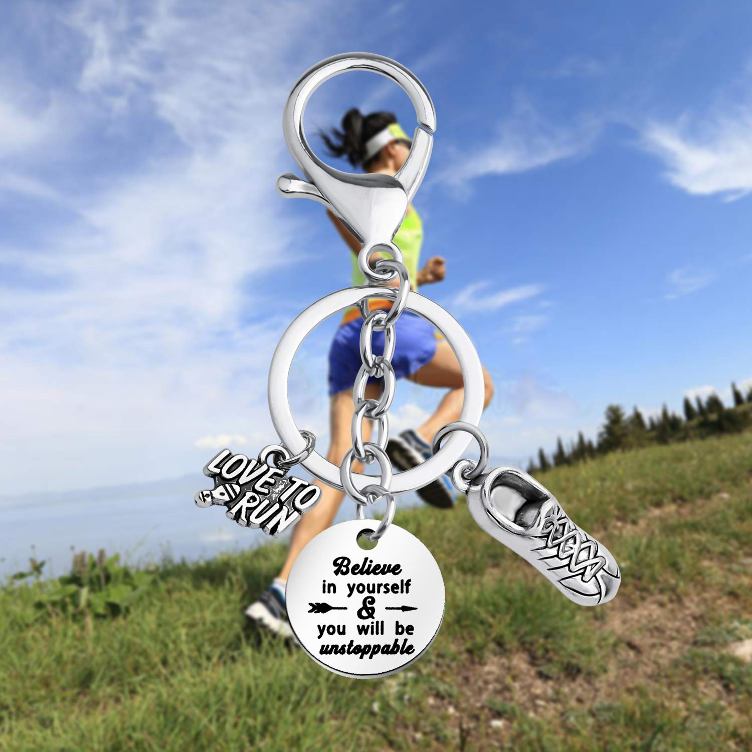FUSTMW Runner Keychain - Marathon Jewelry Gift for Runners - Perfect for Race Day, Training Motivation & Finisher Celebrations