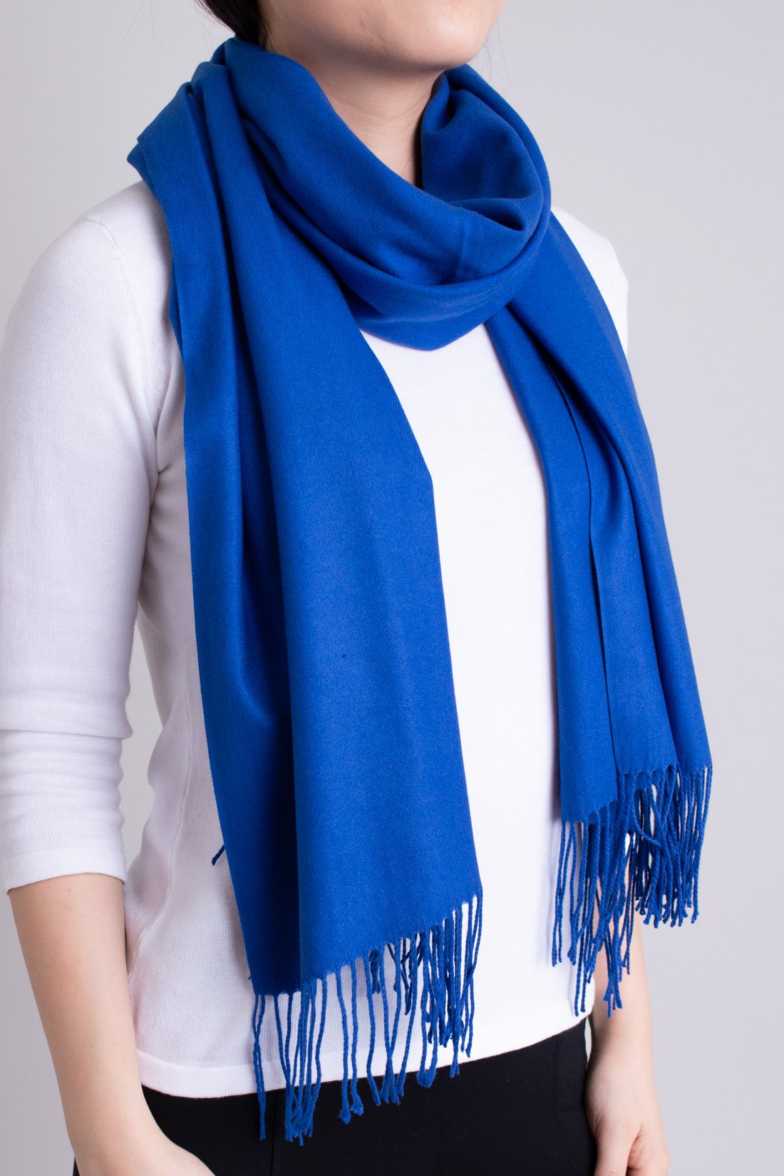 Cozy Winter Scarf for Women - Soft & Warm Cobalt Blue Knit Scarf - Perfect for Cold Weather, Outdoor Activities & Fashion Accessories