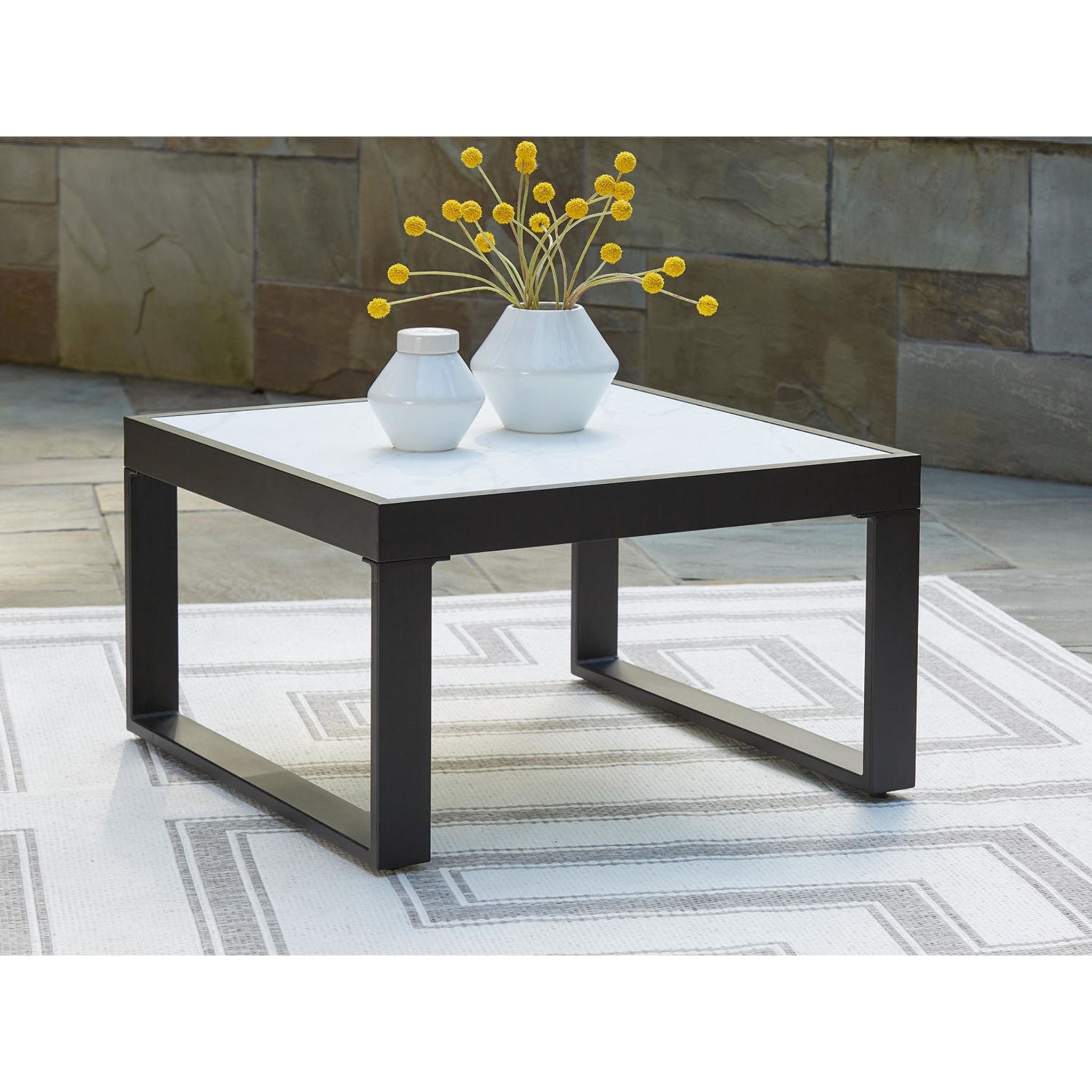 Beachloft Outdoor Coffee Table - Weather-Resistant Black/Gray Patio Furniture for Poolside, Garden & Backyard Relaxation