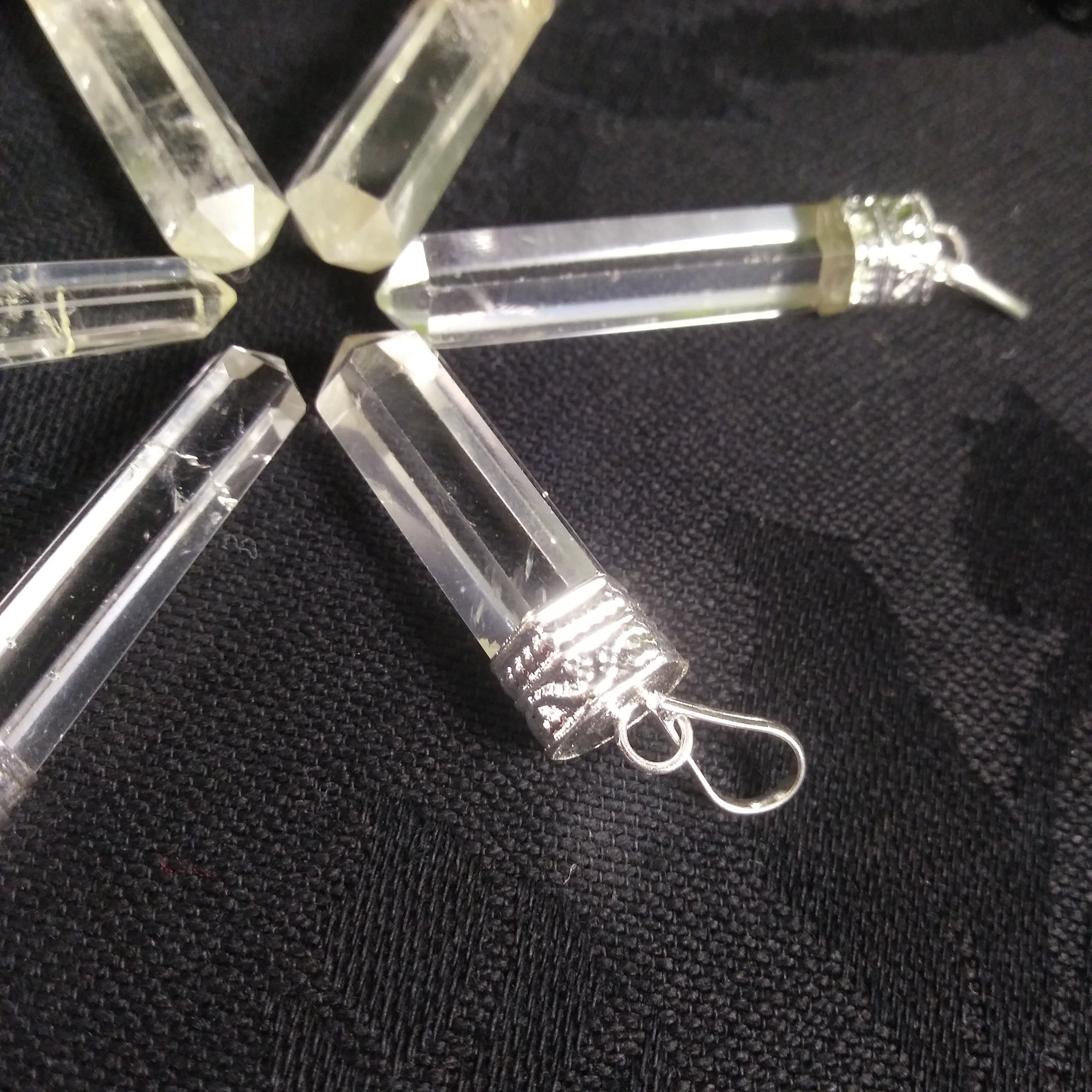 Natural Clear Quartz Point Pendant Necklace - Healing Crystal Jewelry for Meditation, Energy Cleansing & Spiritual Protection | Perfect for Yoga, Reiki & Chakra Balancing