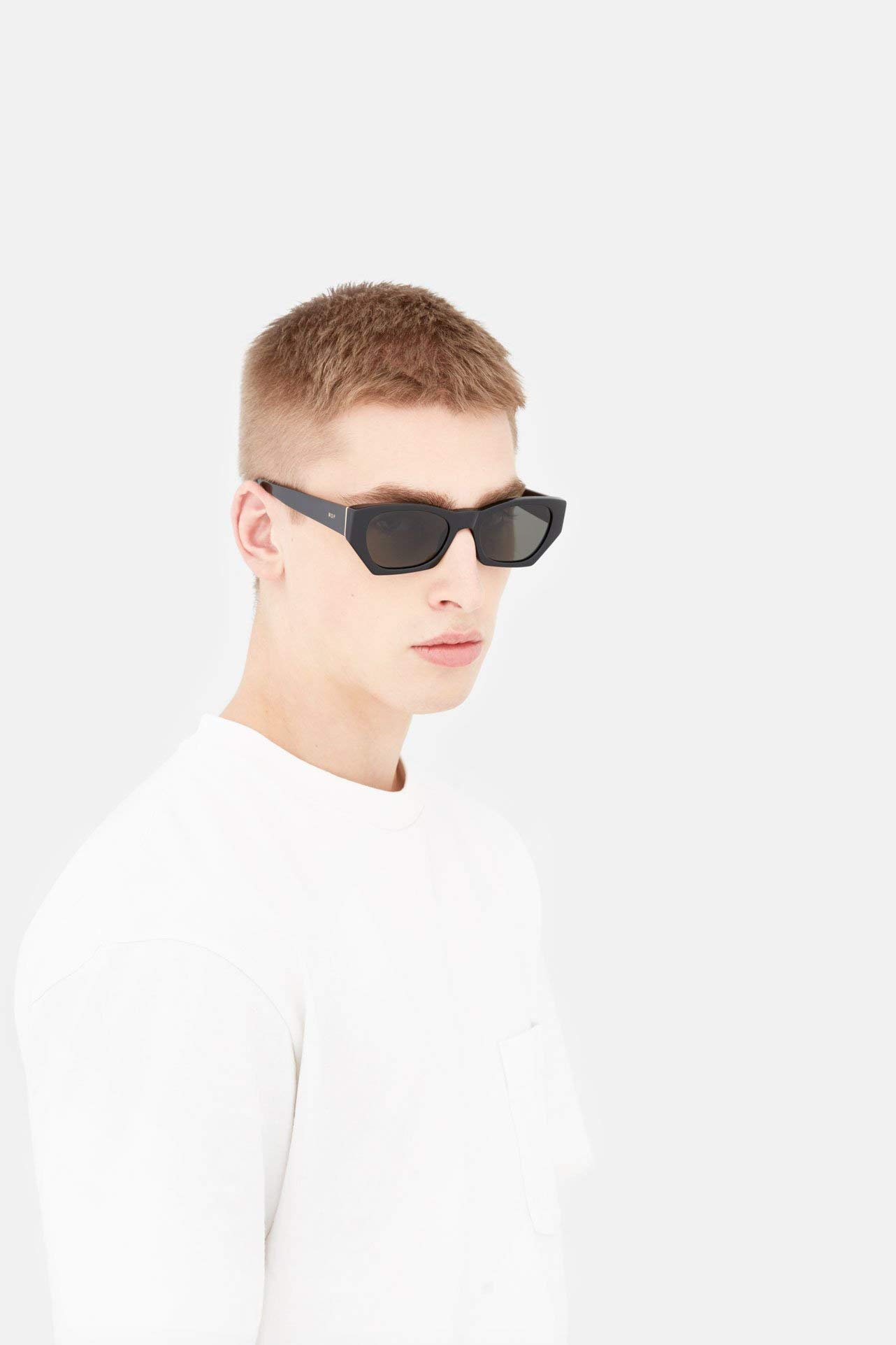 RetroSuperFuture Amata Sunglasses - Classic Black Aviator Style for Men & Women | UV Protection, Lightweight & Comfortable | Perfect for Driving, Beach, and Outdoor Activities