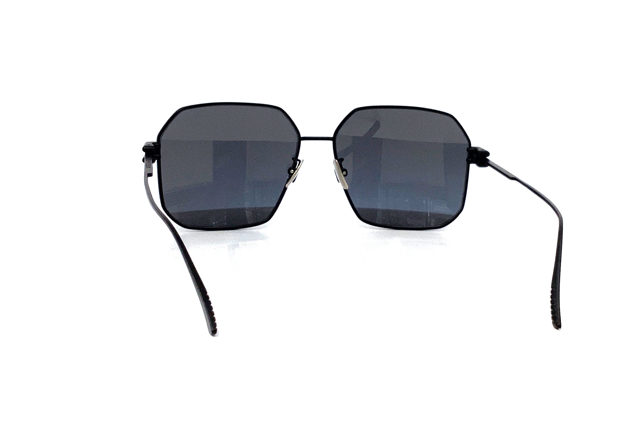 Bottega Veneta BV1047S (001) Sunglasses - Luxury Polarized UV Protection for Men & Women | Perfect for Outdoor Activities, Travel, and Fashion Accessories