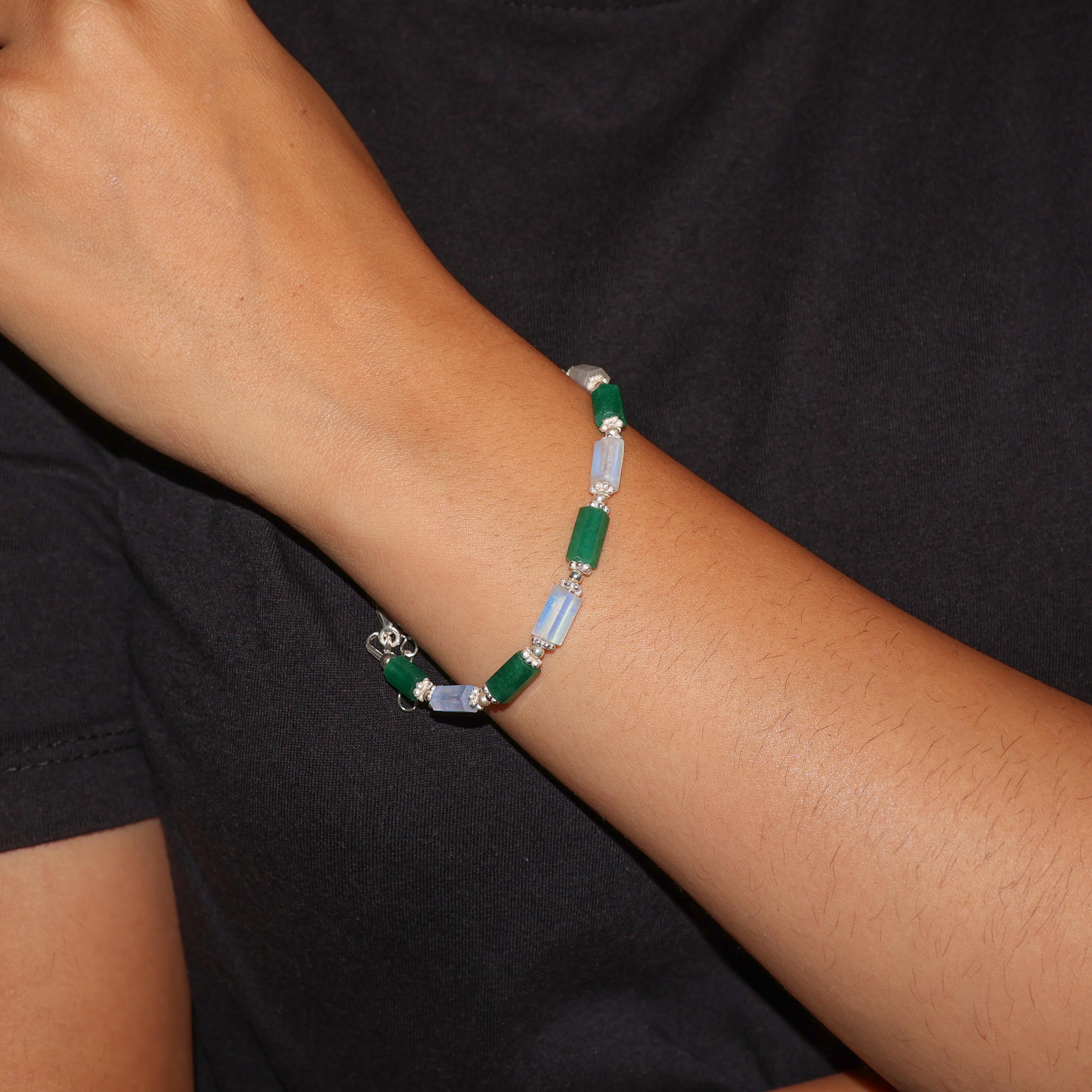 Natural Emerald & Moonstone Hexagon Pencil Bracelet for Women - Elegant Healing Crystal Jewelry for Meditation, Yoga & Spiritual Gifts