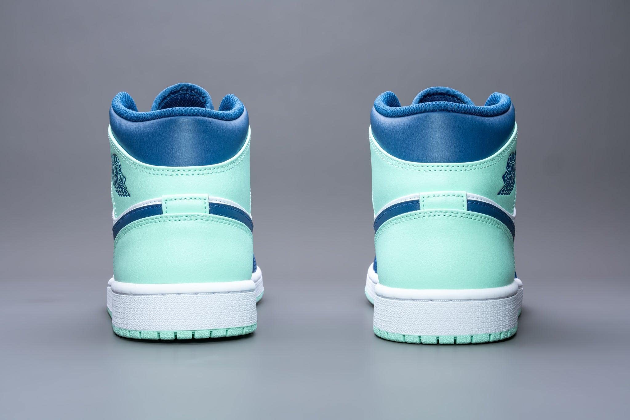 Men's Air Jordan 1 Mid Basketball Shoes - Retro Sneakers for Casual Wear & Street Style - Perfect for Basketball, Gym, and Everyday Fashion