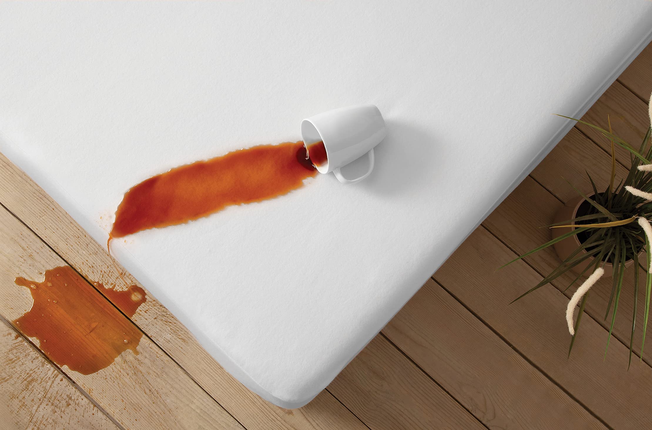 YATAS BEDDING Microfit Waterproof Mattress Protector - Vinyl Free, Noiseless, Soft & Durable Twin XL Mattress Cover (39
