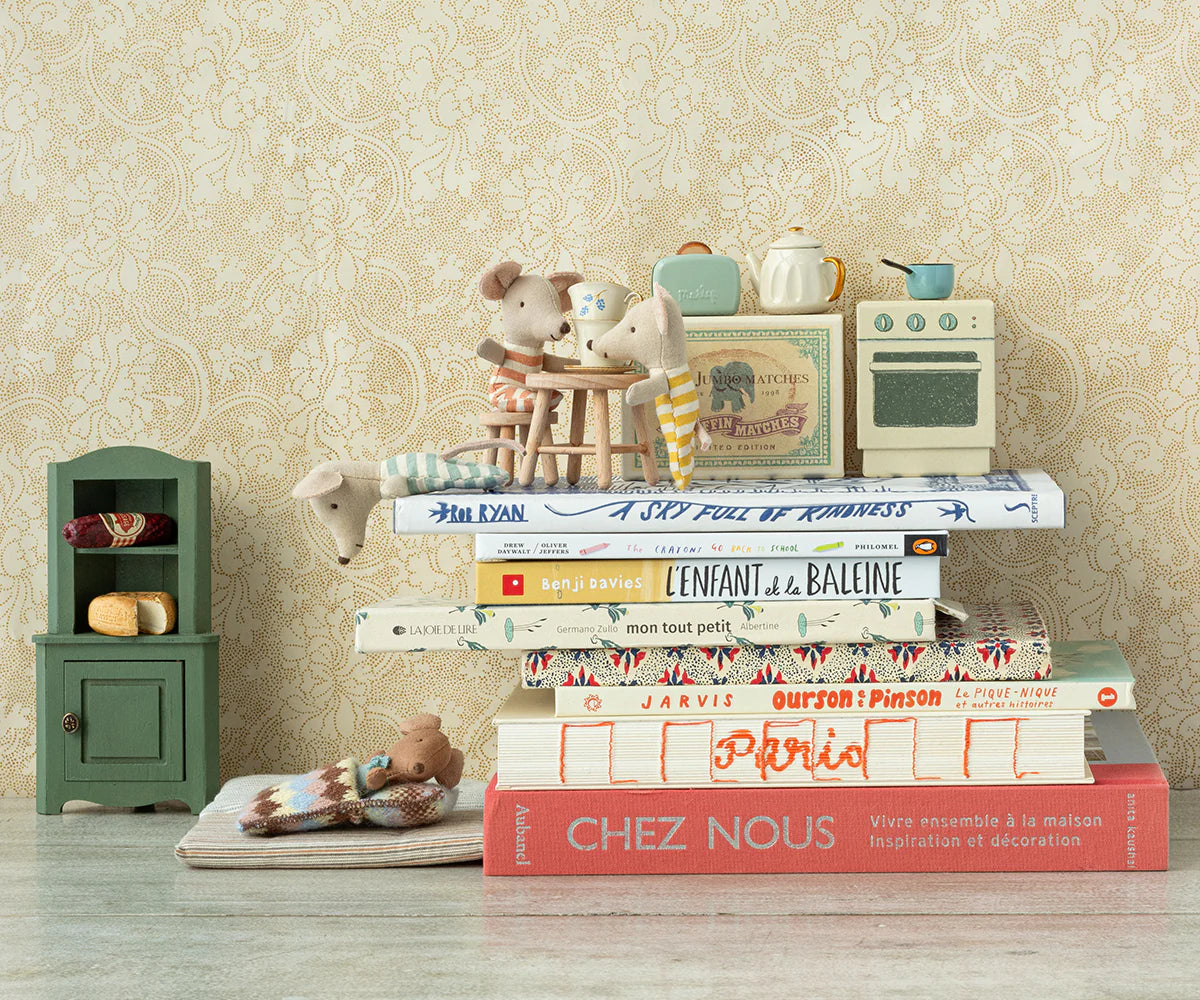 Stylish Dark Green Corner Cabinet with Maileg Mouse Design - Perfect for Small Space Storage & Kids' Room Decor
