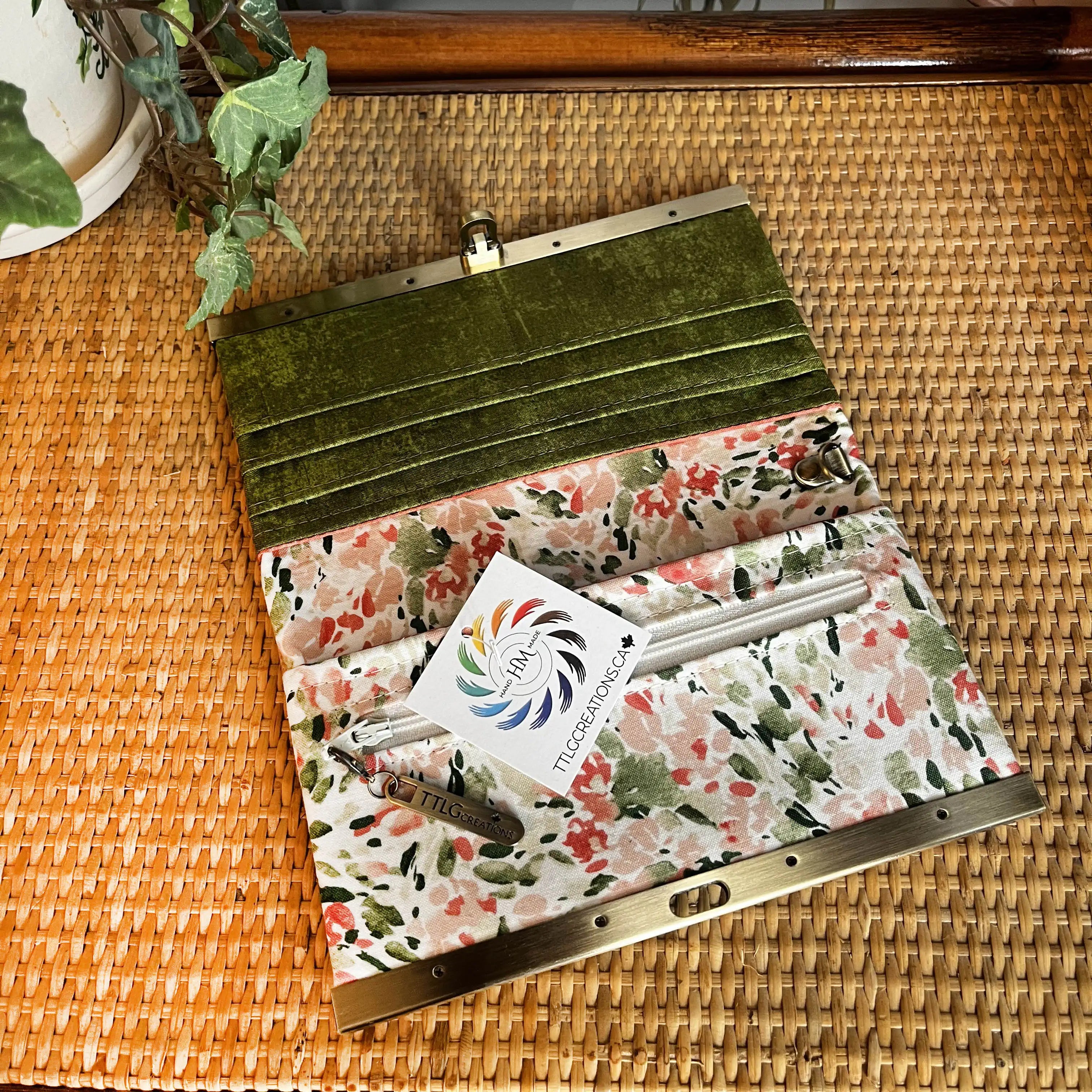 Diva Cork Watercolor Floral & Brushed Antique Cork Board - Perfect for Home Office, Kitchen, or Dorm Room Organization & Decoration