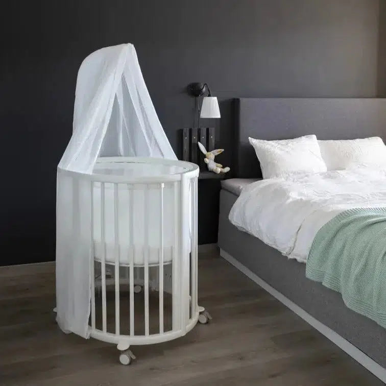 Stokke Sleepi Mini Crib Bundle with Mattress V3 - White | Modern Nursery Bed for Newborns & Infants | Perfect for Small Spaces & Co-Sleeping