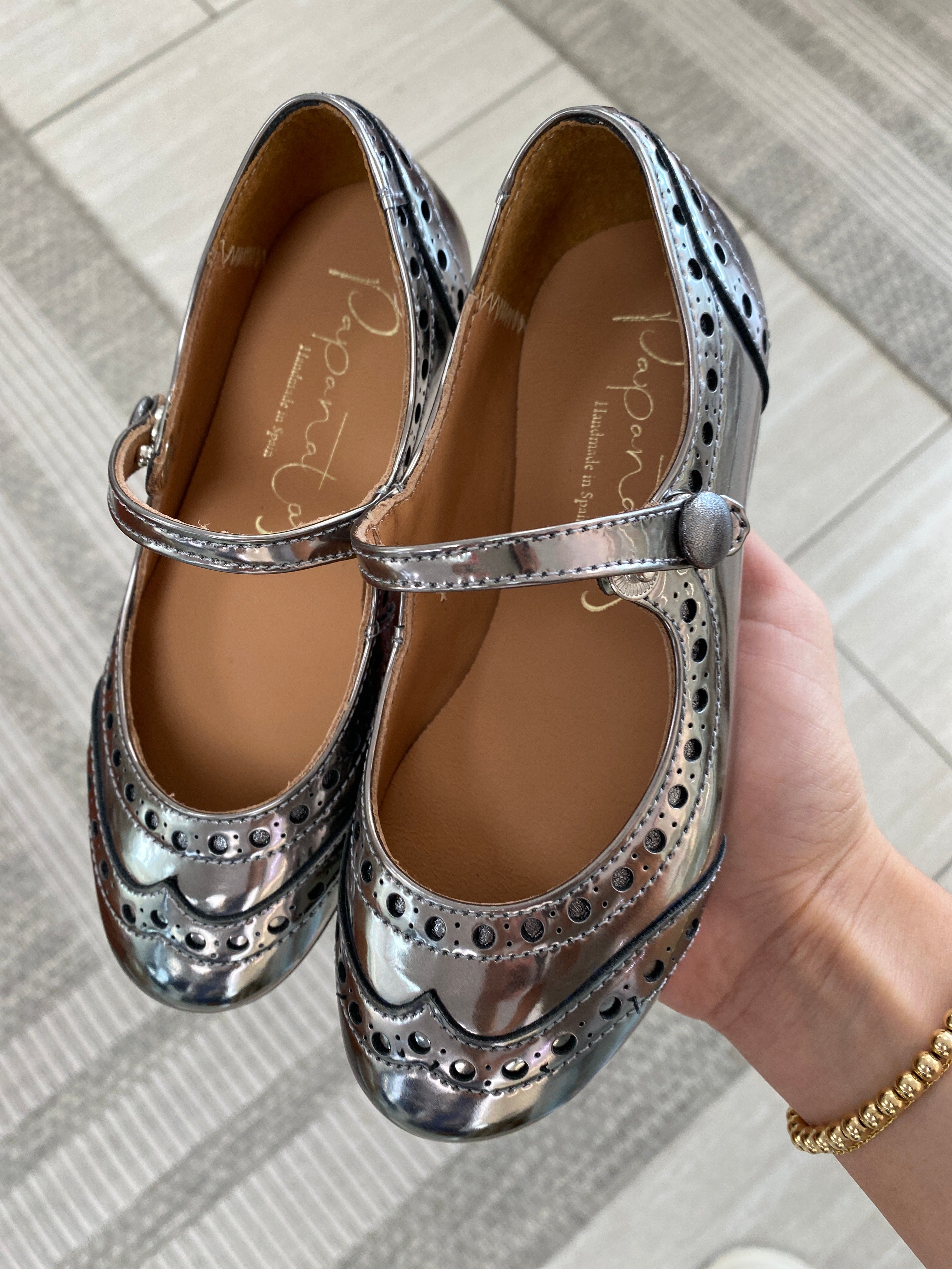 Vintage Pewter Mirror Wingtip Mary Jane Shoes – Elegant Women's Flats for Formal Occasions & Wedding Events
