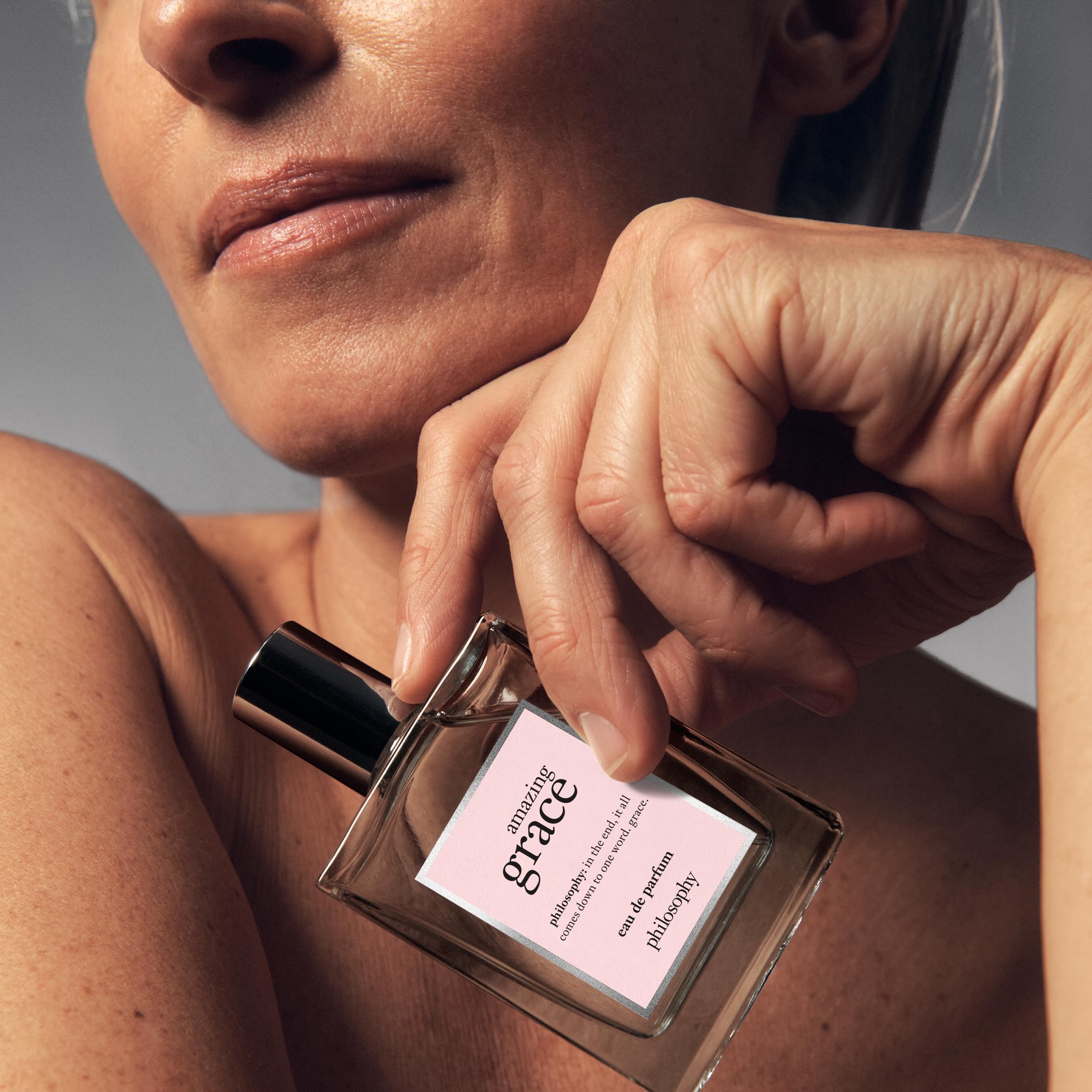 Philosophy Amazing Grace Eau de Parfum for Women - Clean Floral Fragrance with Bergamot, Lily of the Valley & Musk Notes - Long Lasting Perfume - 2 fl oz - Perfect for Daily Wear, Office & Special Occasions