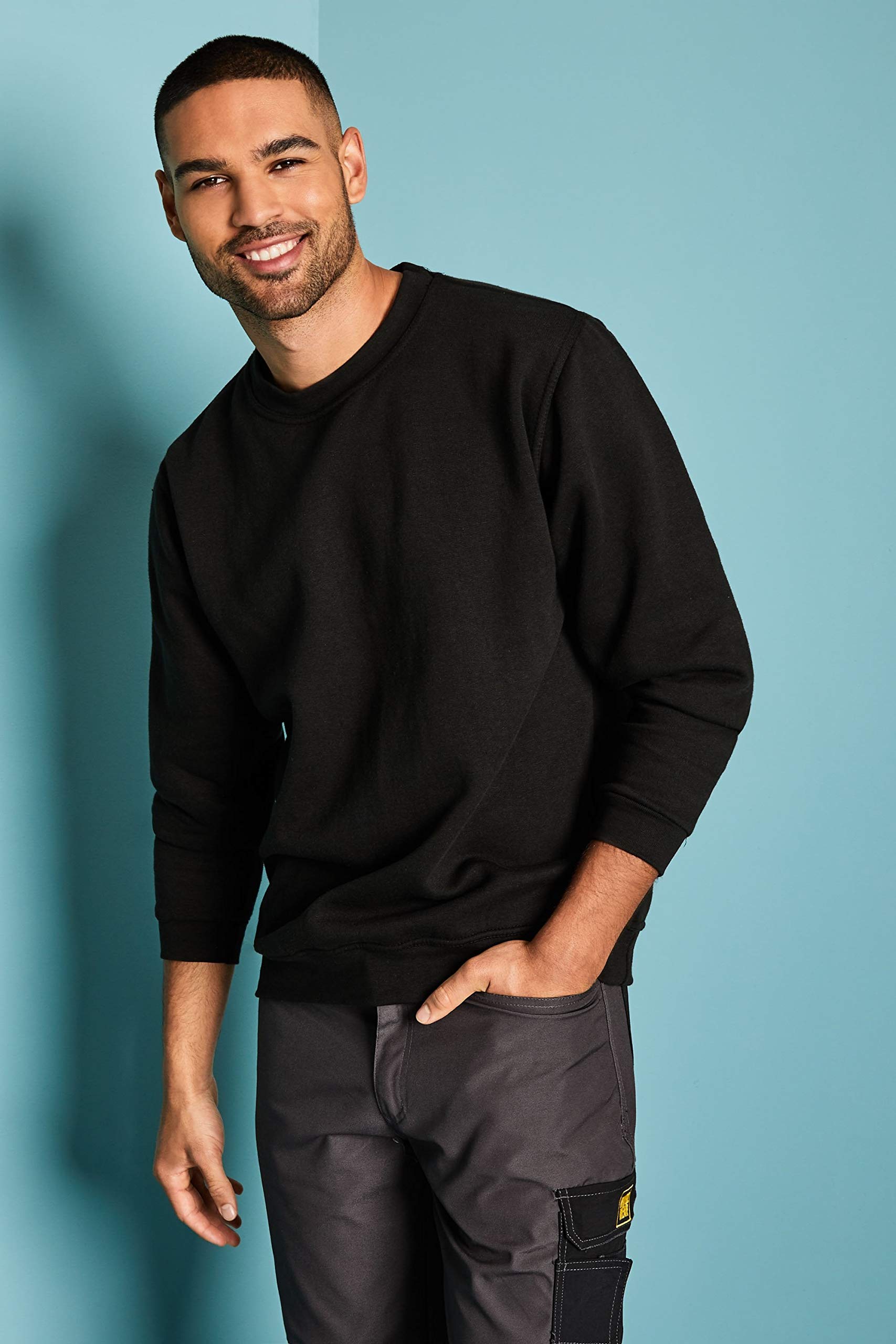 Uneek Men's Classic Casual T-Shirt - Soft Cotton Comfort Fit Tee for Everyday Wear | Perfect for Work, Gym, and Weekend Outfits