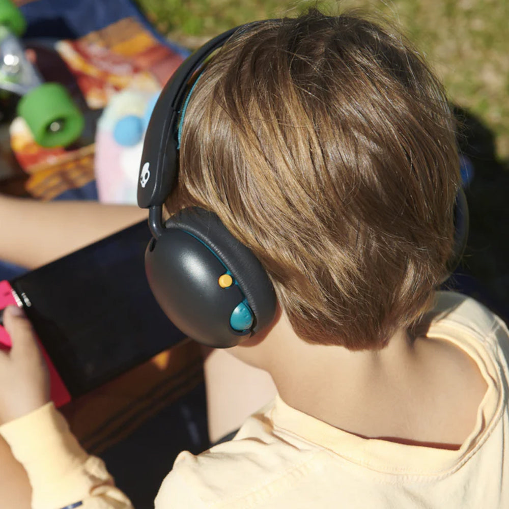 Skullcandy Kids Grom Wireless Headphones for Boys & Girls - Bluetooth Over-Ear Headset with Built-in Mic - Perfect for School, Travel & Gaming