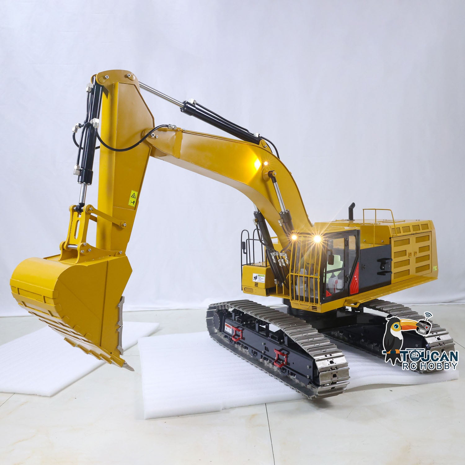 240KG Heavy Duty 1/8 Scale RC Hydraulic Excavator - 390F Metal Construction Vehicle with Remote Control, ESC, Servo & Light/Sound System (Ready-to-Run) - Perfect for Construction Simulation, Outdoor Play & Professional RC Enthusiasts