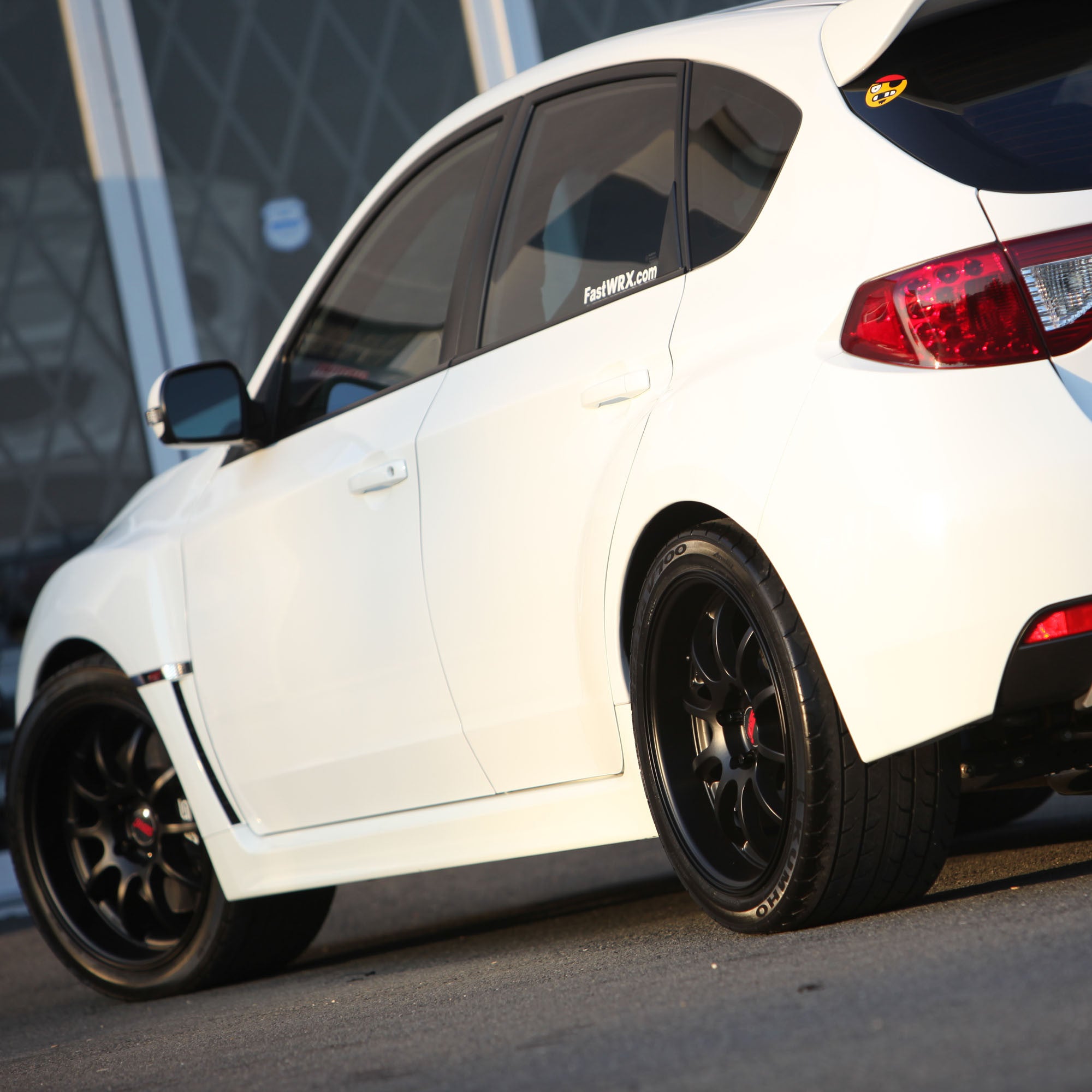 Rota D 18x9.5 +40 5x114 Wheels - High Performance Alloy Rims for Cars, Trucks & SUVs - Perfect for Racing, Off-Road & Street Driving