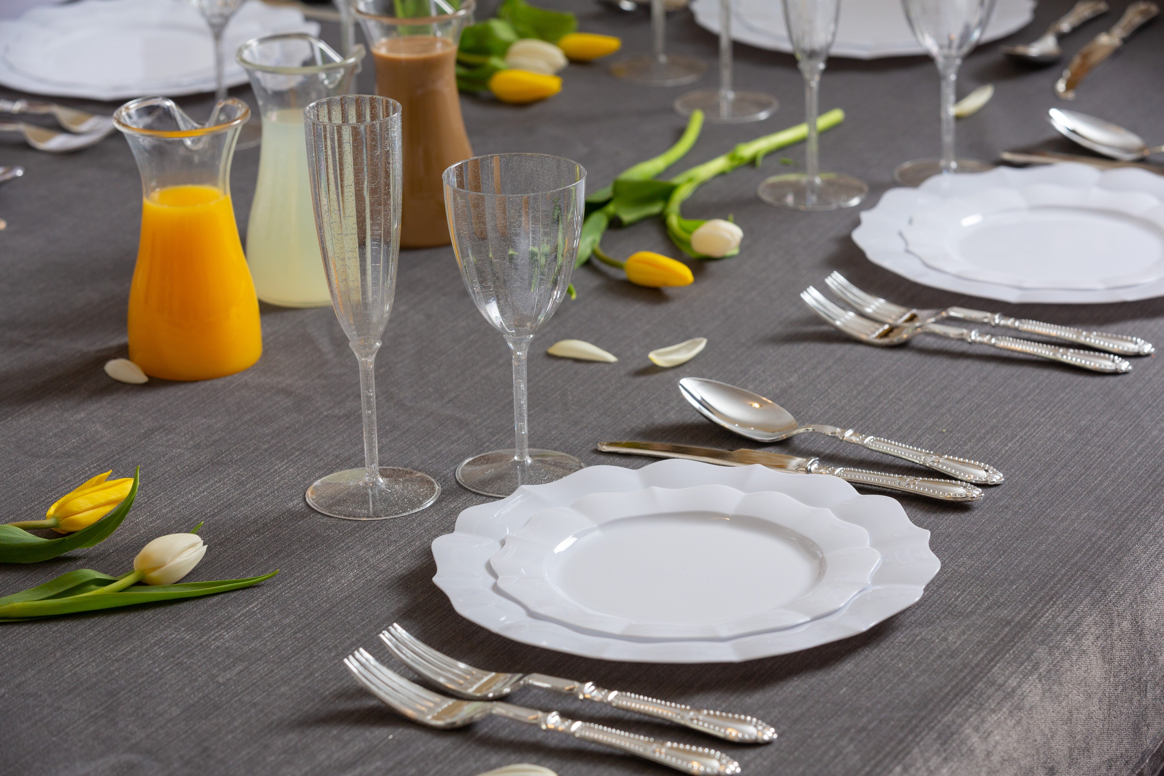 Eco-Friendly White Round Plastic Plates with Scalloped Edges - 50 Pack Disposable Dinner Plates for Parties, Picnics & Outdoor Events