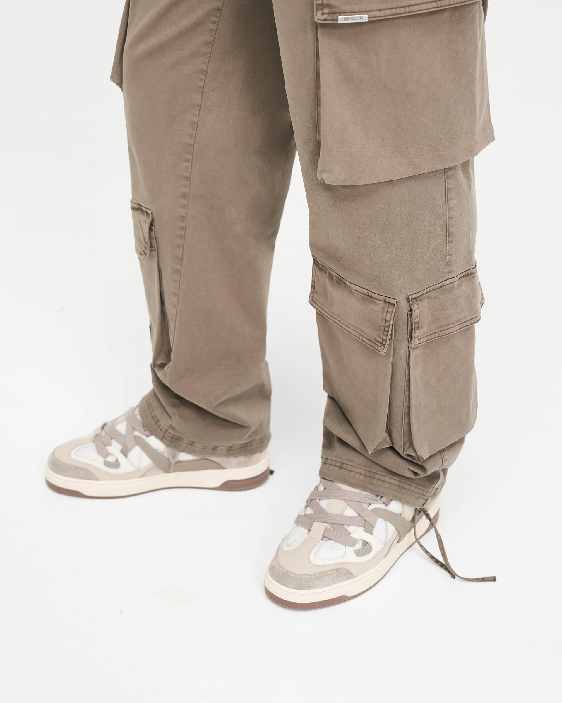 Stylish Baggy Cargo Pants for Men & Women - Trendy Oversized Streetwear Joggers with Multiple Pockets | Perfect for Casual Wear, Hip Hop Fashion, and Outdoor Activities