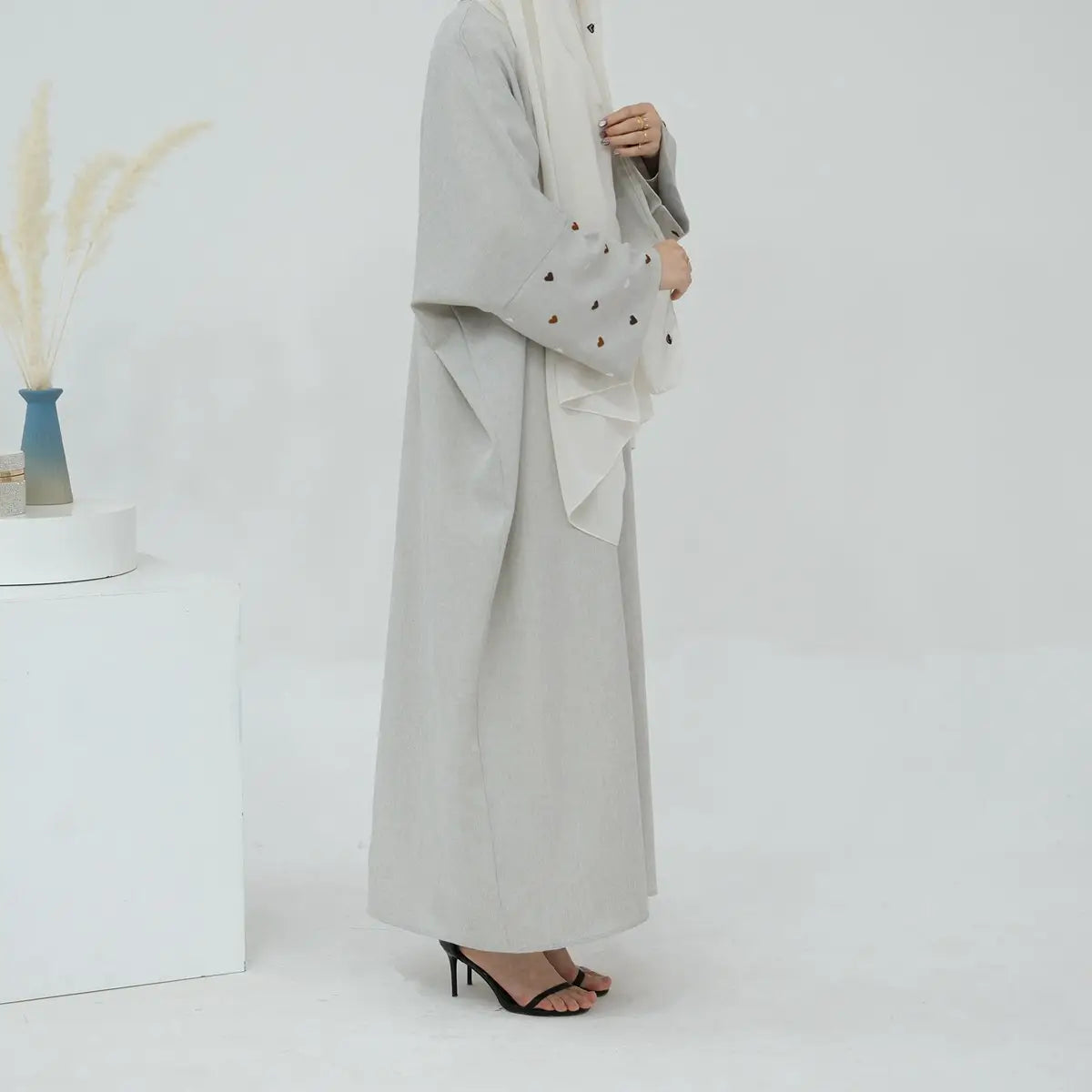 Elegant Heart Embroidery Cardigan Open Abaya Dress for Women - Boho Chic Muslim Fashion for Prayer, Home & Special Occasions