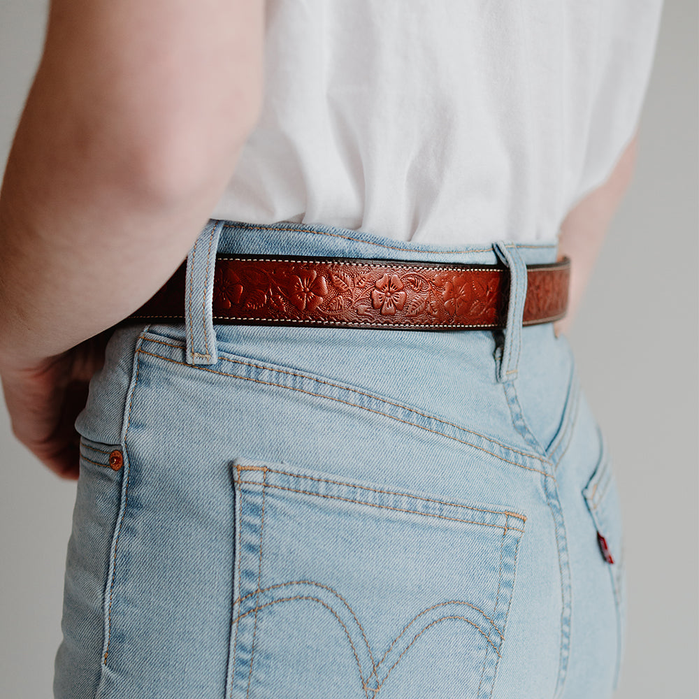 Elegant Floral Belt for Women - 1.25 Inch Wide Fashion Accessory - Perfect for Dresses, Jeans & Boho Outfits