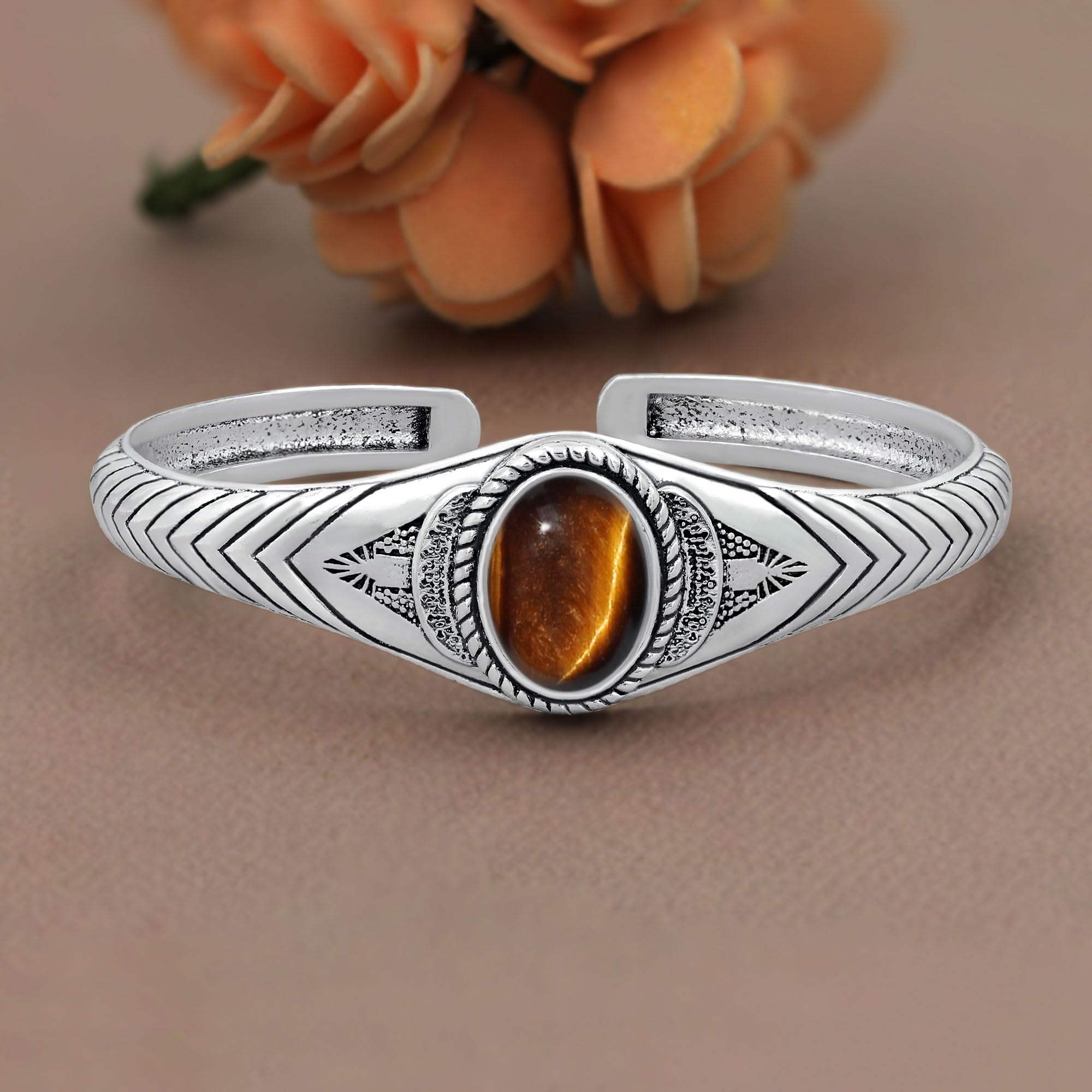 Trendy Sterling Silver Plated Cuff Bracelets for Women & Men - Lightweight Open Bangle Bracelet - Perfect Gift for Her/Him - Ideal for Casual Wear, Parties & Special Occasions