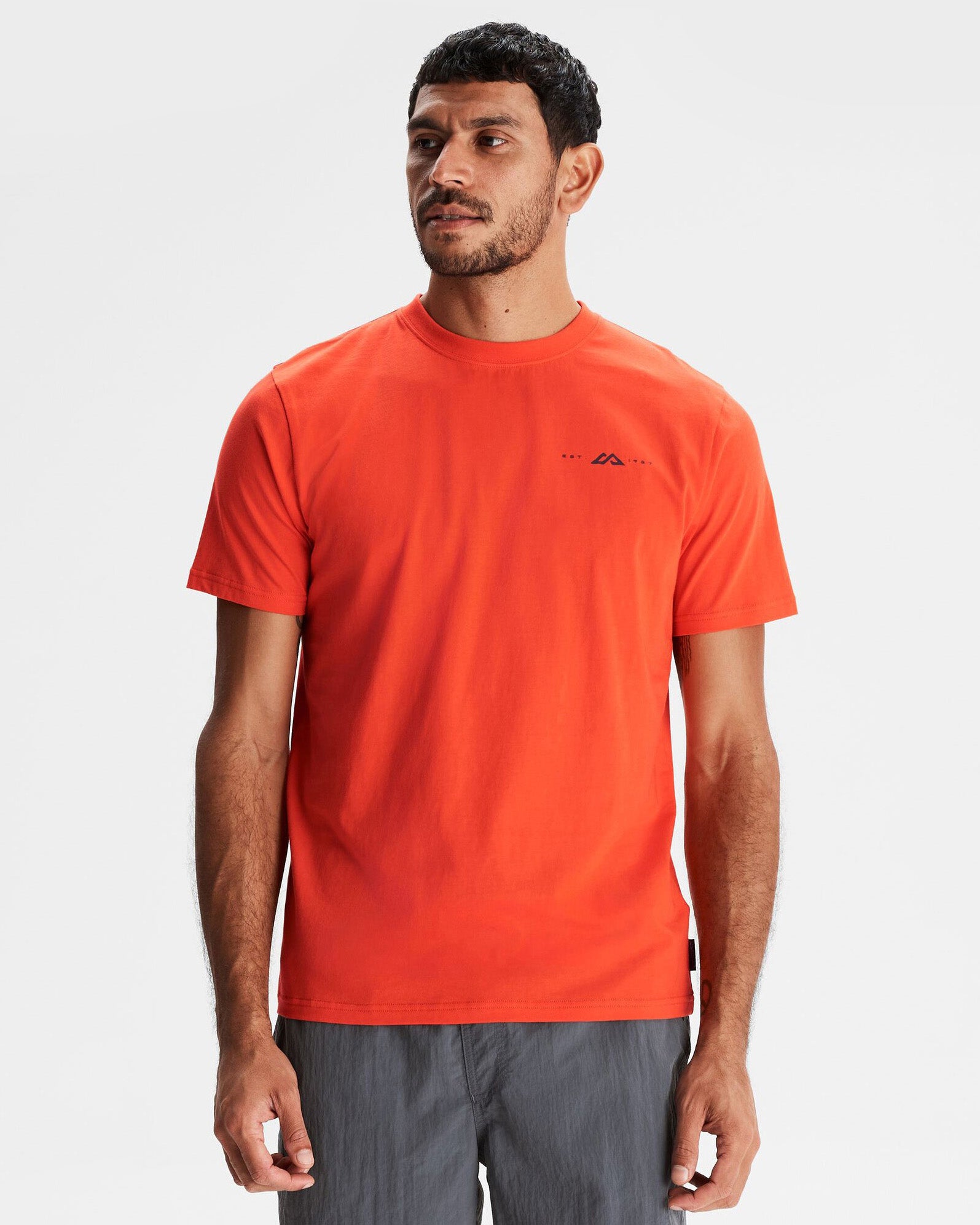 Hut Orange