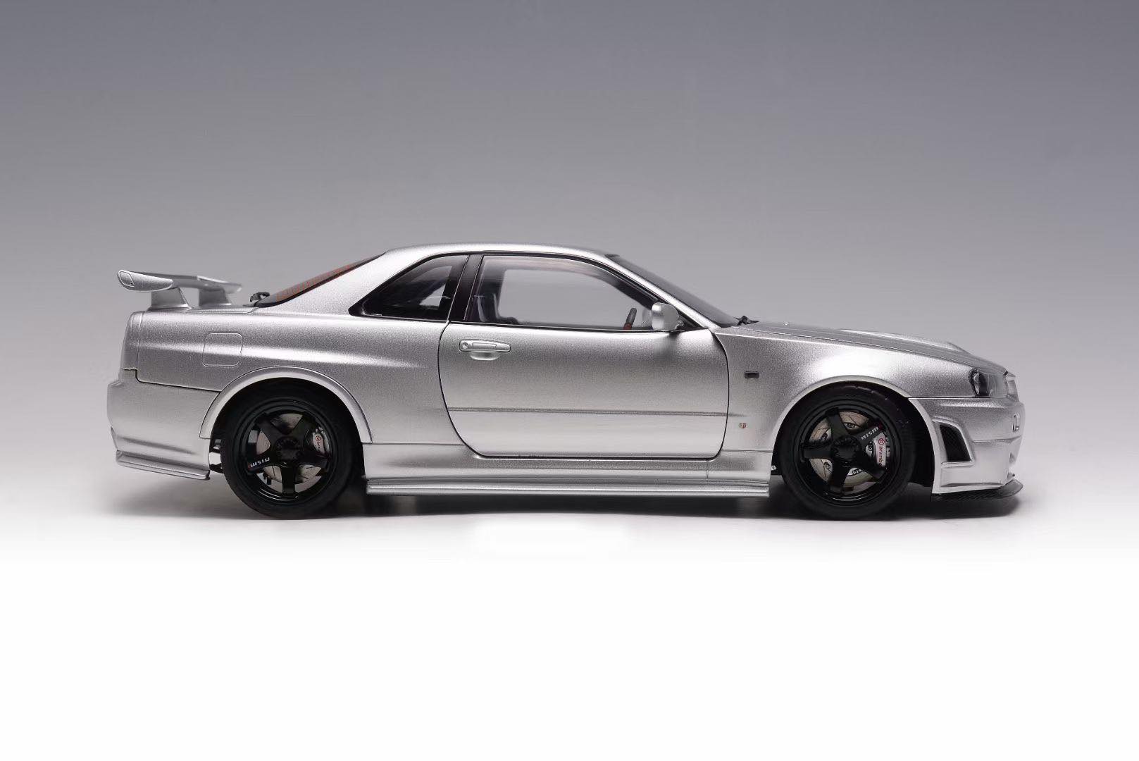 MOTORHELIX 1:18 Scale Nissan Skyline GT-R R34 Z-Tune Diecast Model Car - Premium Silver Collectible for Display & Racing Enthusiasts - Perfect for Home Office Decor, Car Shows & Gift Giving