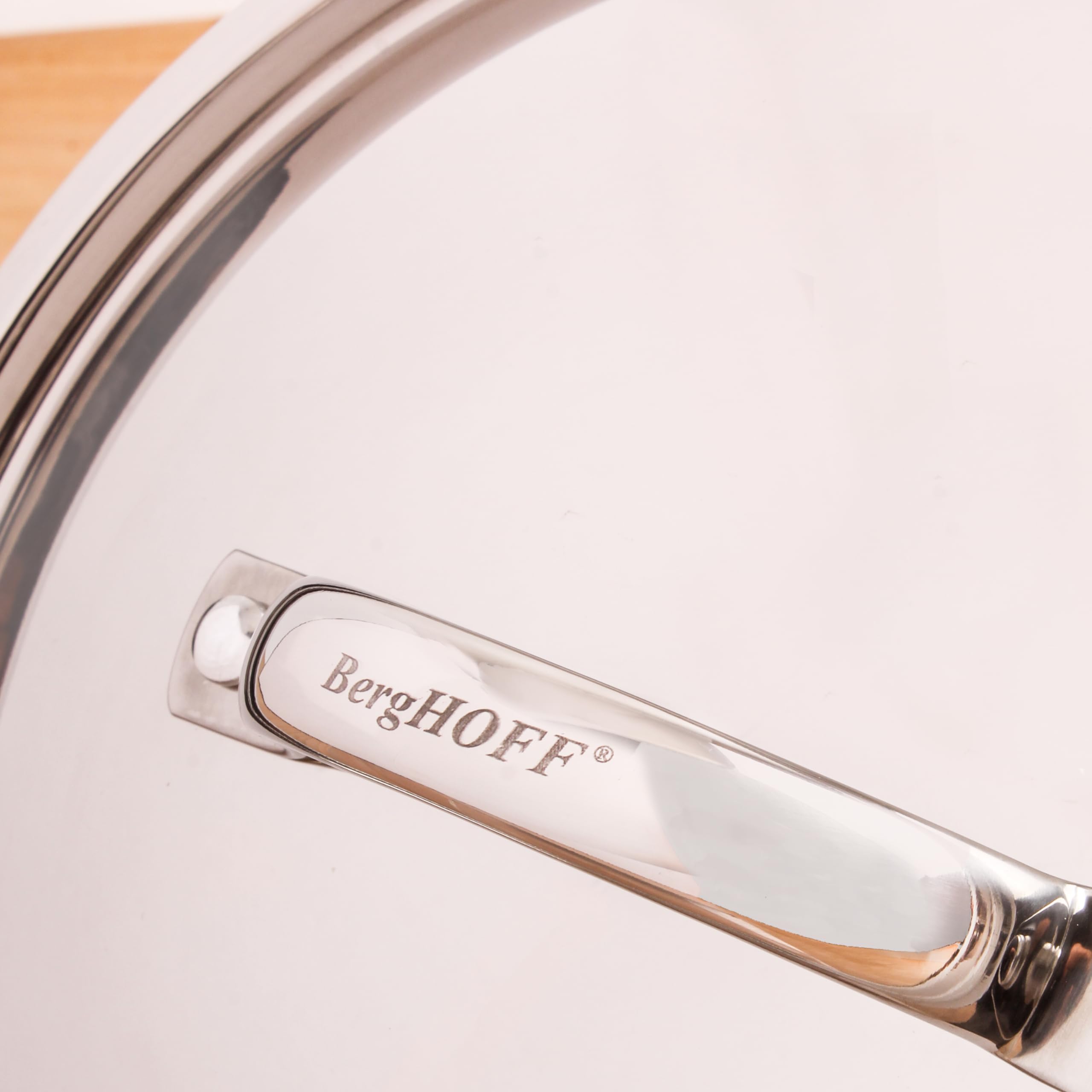 BergHOFF Vintage Tri-Ply 18/10 Stainless Steel Saucepan 3 Quart with Lid - 8 Inch Induction Compatible Cookware, Hammered Finish & Ergonomic Handle - Perfect for Soups, Sauces, and Slow Cooking