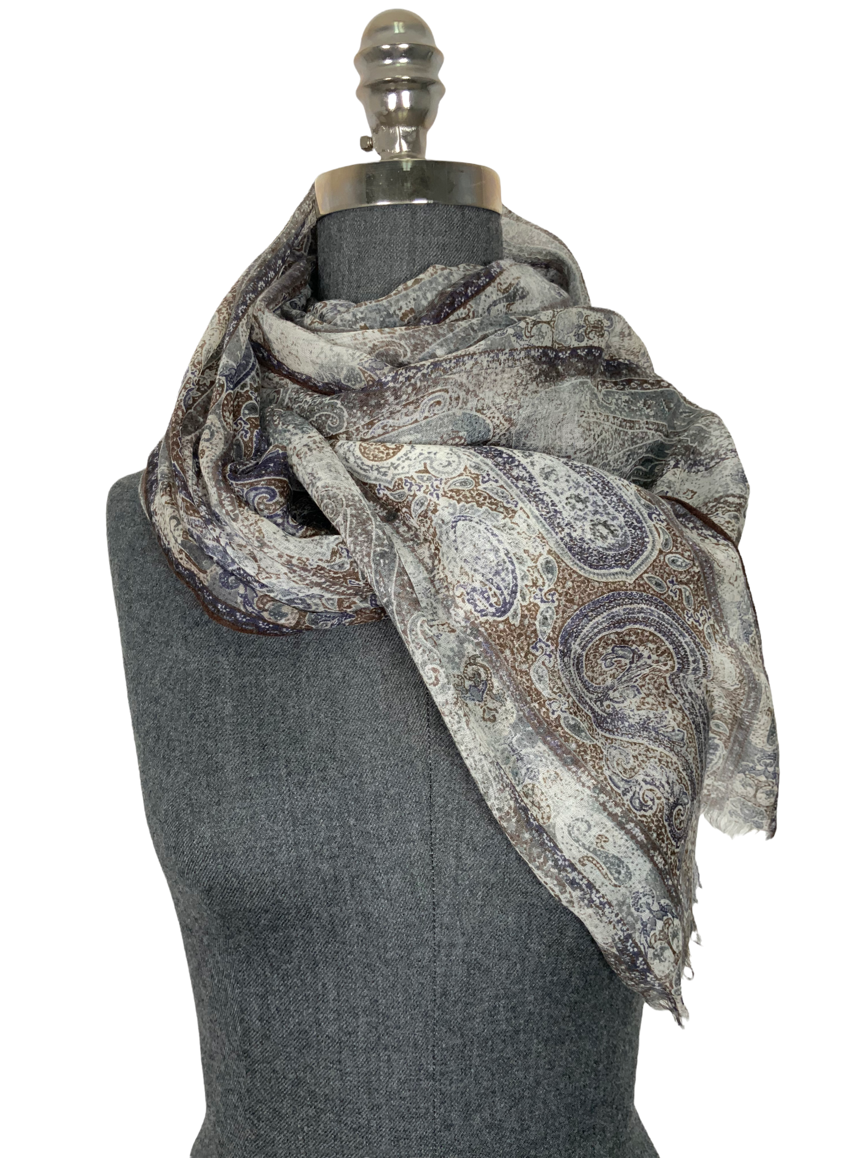 Luxury Loro Piana Cashmere Scarf - Soft Paisley Print with Elegant Fringe Trim - Perfect for Winter Fashion & Gift Giving