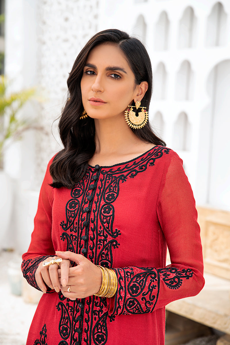 AMANATH Embroidered Women's Blouse - Floral Design, Casual & Elegant Top for Work, Date Night, and Summer Outfits