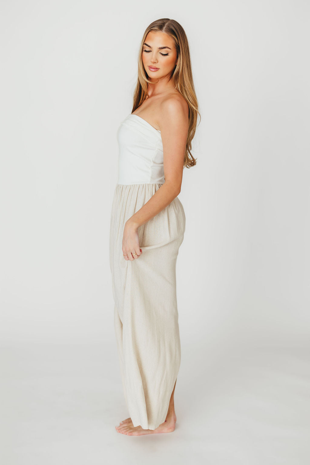 Kaylee Linen & Ribbed Knit Maxi Dress - White/Oatmeal - Elegant Summer Beach Dress for Women, Perfect for Vacations, Weddings & Casual Outings