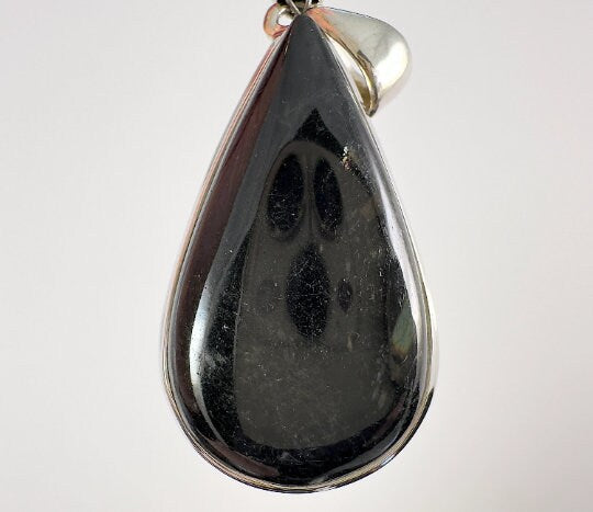 NUUMMITE Crystal Pendant Necklace - Sterling Silver Teardrop Cabochon Gemstone Jewelry for Women - Healing Stone for Energy Protection & Spiritual Balance - Perfect for Meditation, Yoga & Everyday Wear