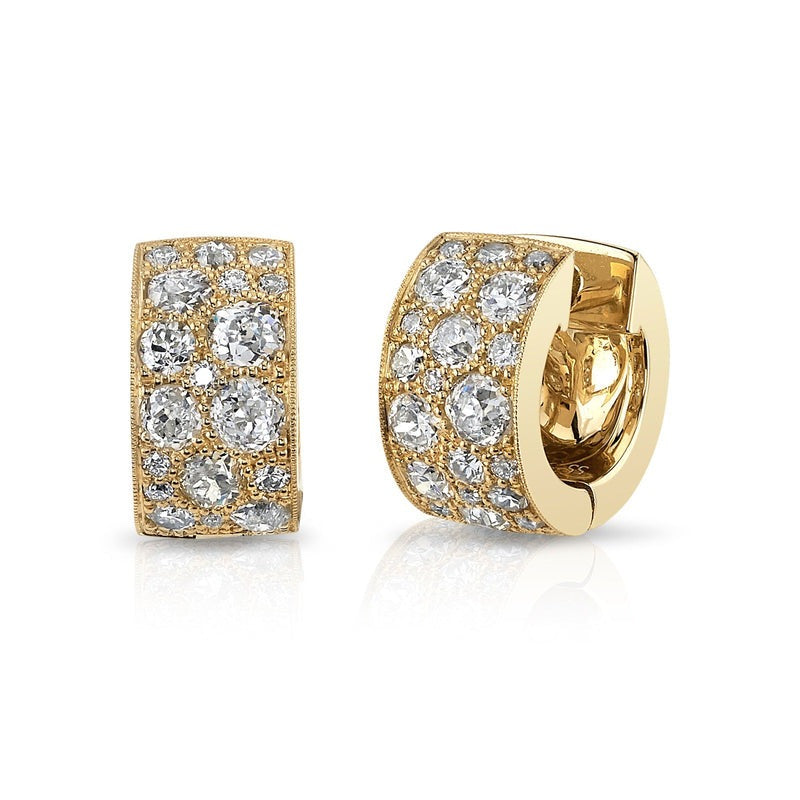 Single Stone Jenni Cobblestone Huggie Earrings - Sterling Silver Minimalist Hoop Earrings for Women - Perfect for Everyday Wear, Date Nights & Special Occasions