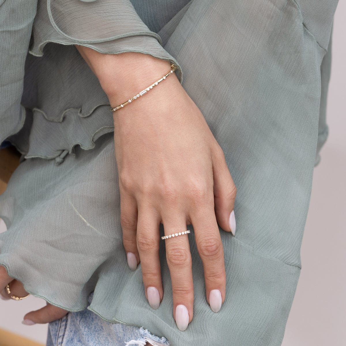 Royal Eternity Ring for Women - 14K Gold Diamond Wedding Band - Perfect for Anniversaries, Engagements & Special Occasions