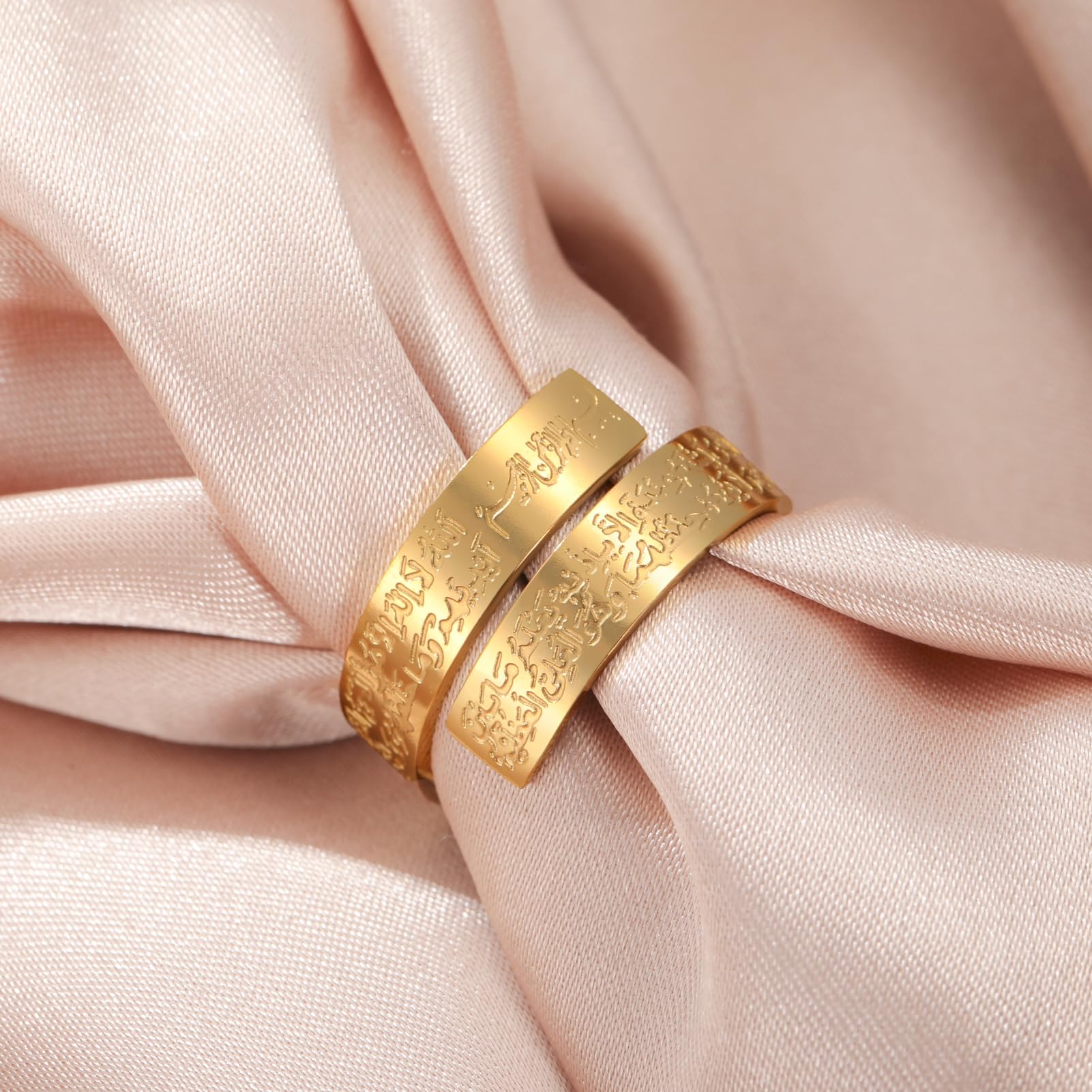 Dreamtimes Islamic Ayatul Kursi Ring - Openable Quran Allah Ring for Women & Men - Arabic Calligraphy Jewelry - Perfect Muslim Gift for Eid, Ramadan & Daily Wear