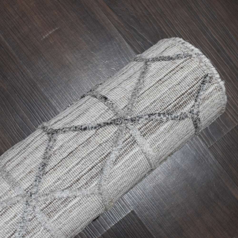 Hand Woven Arrowhead Design Area Rug - Boho Chic Home Decor for Living Room, Bedroom & Office