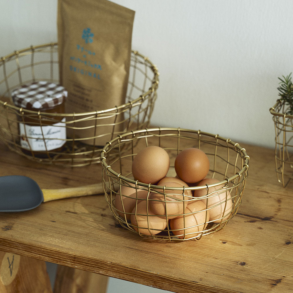 Round Brass Wire Basket - Small Decorative Storage for Bathroom, Kitchen & Office Organization