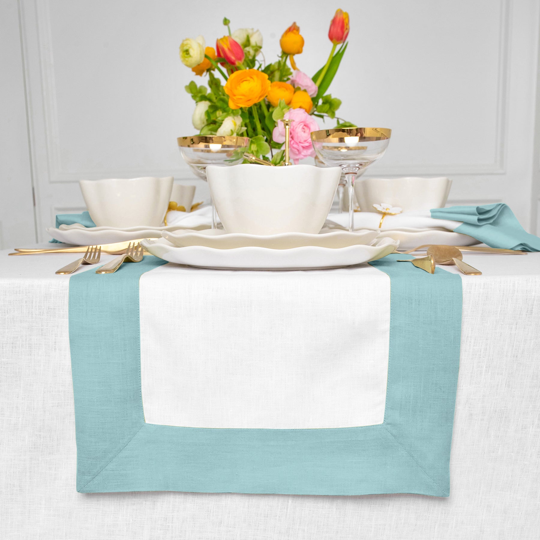 Elegant Contempo Table Runner - Premium Cotton Linen Blend for Dining Room Decor, Wedding, and Holiday Table Settings
