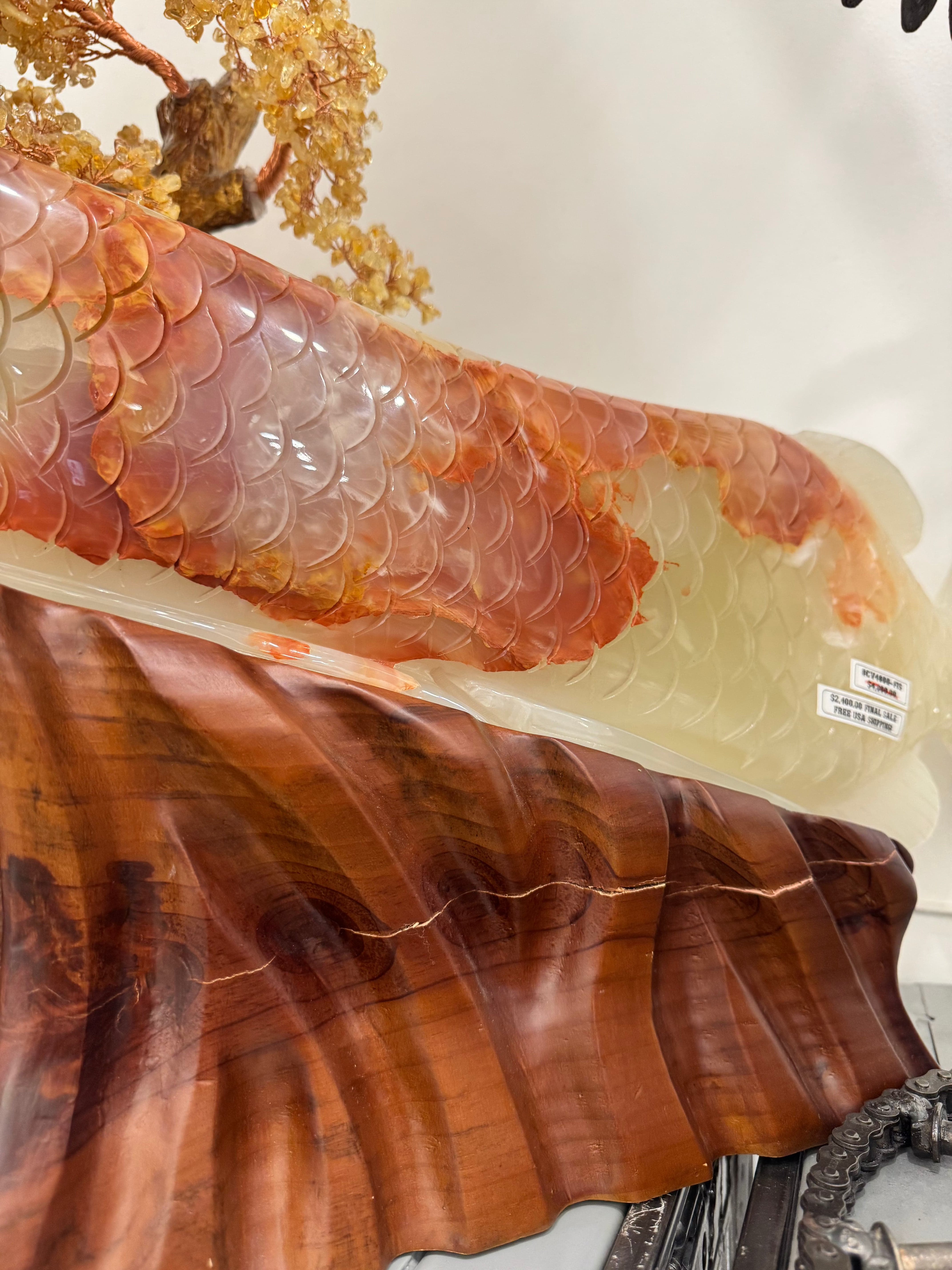 Exquisite Crystal Fish Sculpture - Feng Shui Wealth & Prosperity Symbol - Perfect for Home & Office Decor - Damaged Base (As Is)