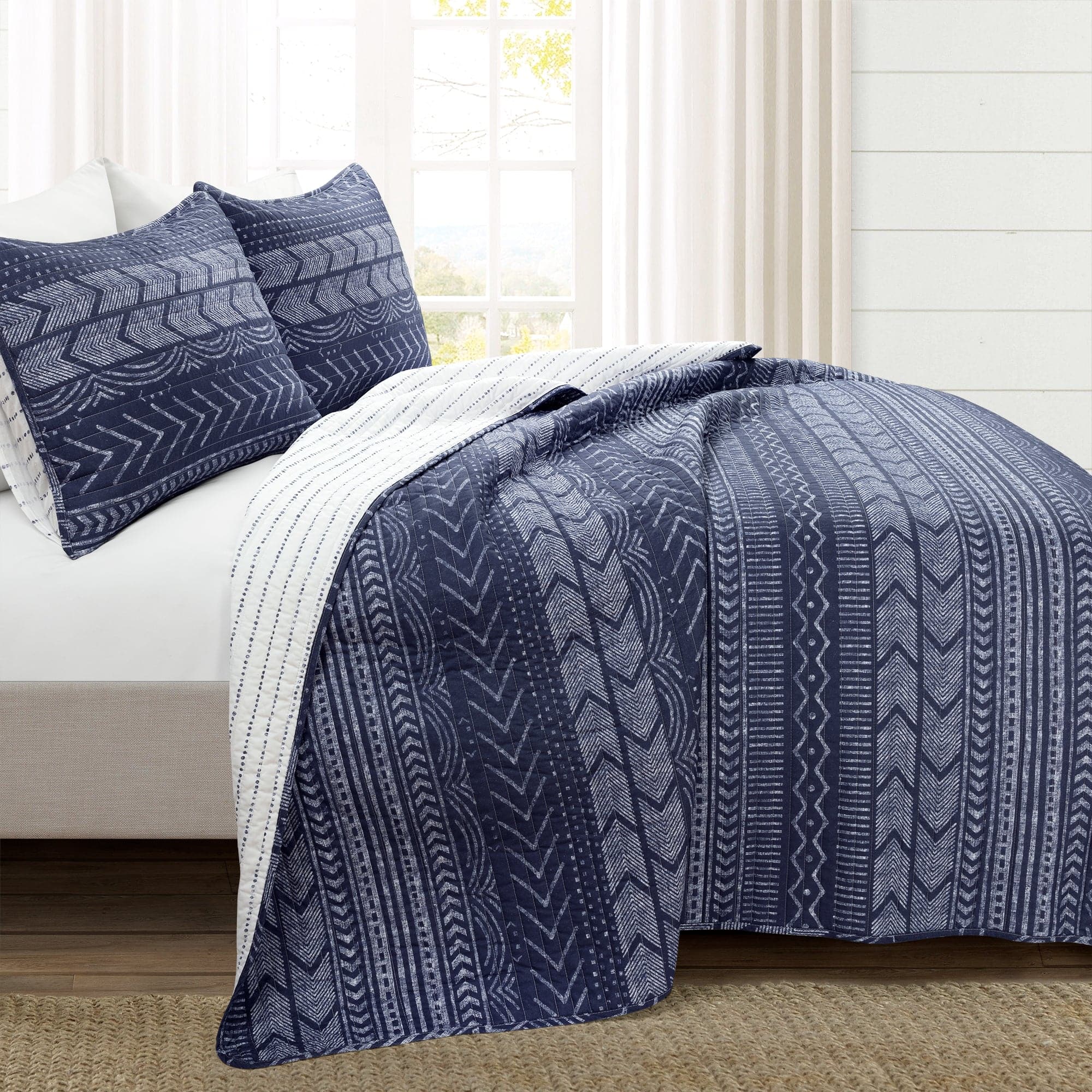 Hygge Geo Quilt 3 Piece Set - Soft Geometric Pattern Bedding for Cozy Bedroom Decor | Perfect for Master Bedroom, Guest Room & Dorm