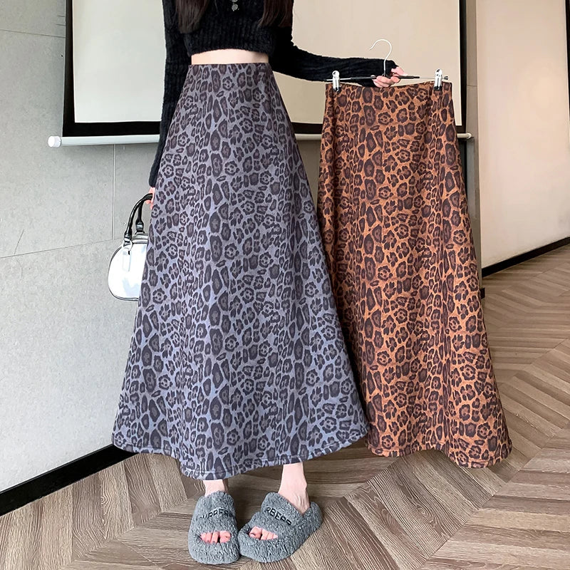 Women's Leopard Print Velvet High Waist Long Skirt - Winter Elegant Vintage French Fashion Maxi Skirt for Party, Streetwear & Boho Style Outfits
